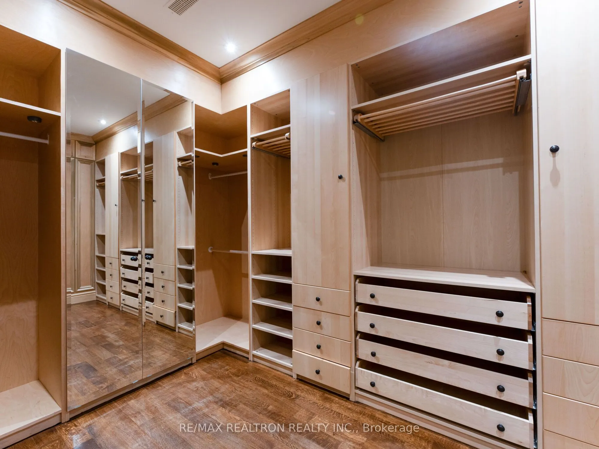 108 Highland Crescent