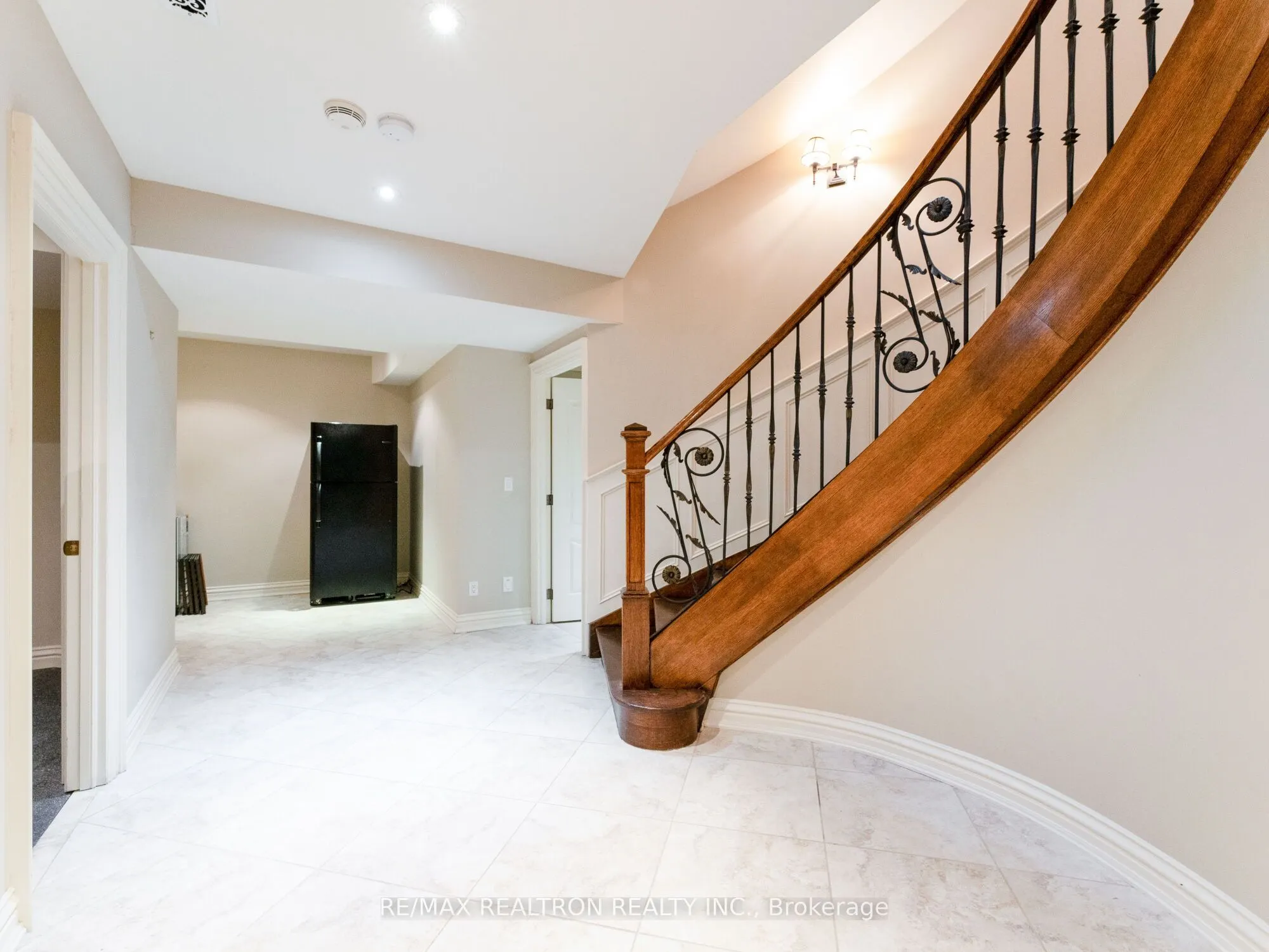 108 Highland Crescent