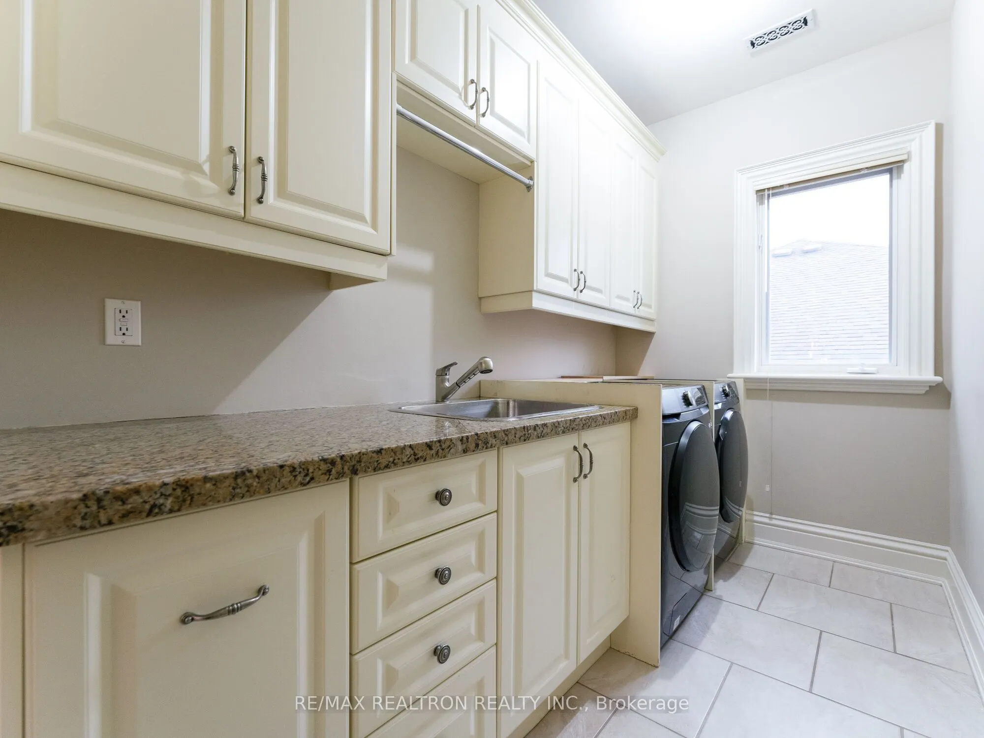 108 Highland Crescent