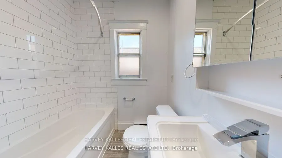 1065 Bathurst Street, #5