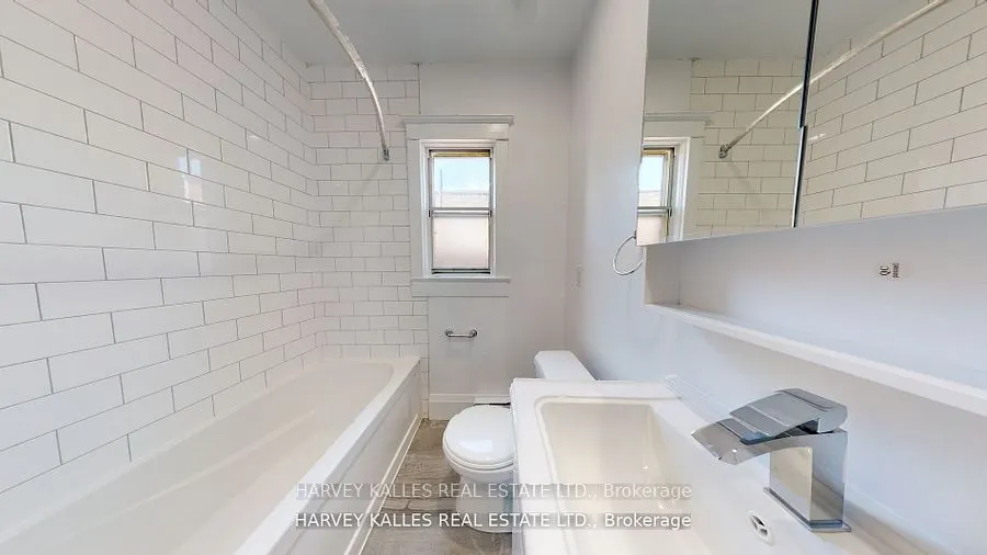 1065 Bathurst Street, #5