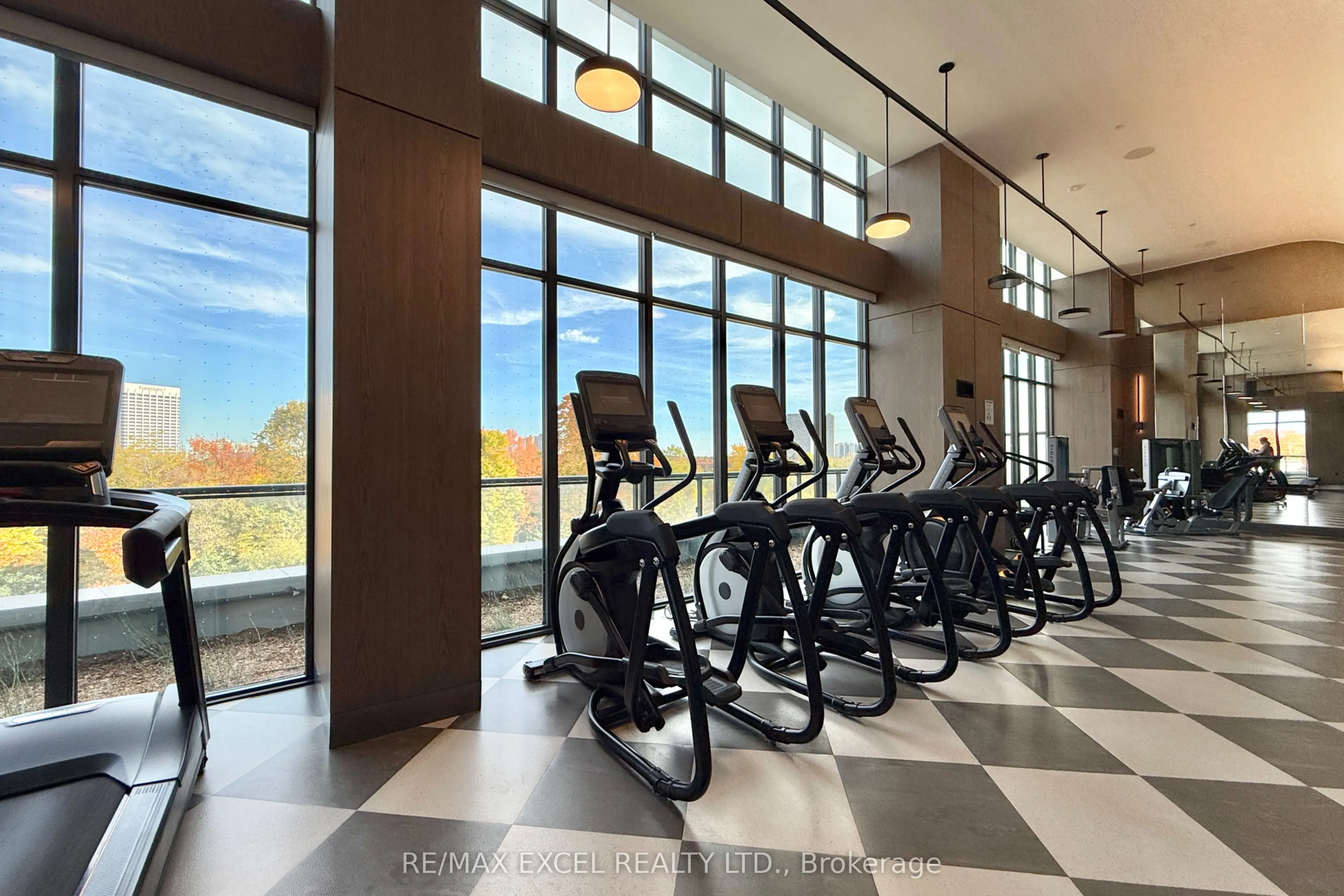 30 Inn On The Park Drive, #3409