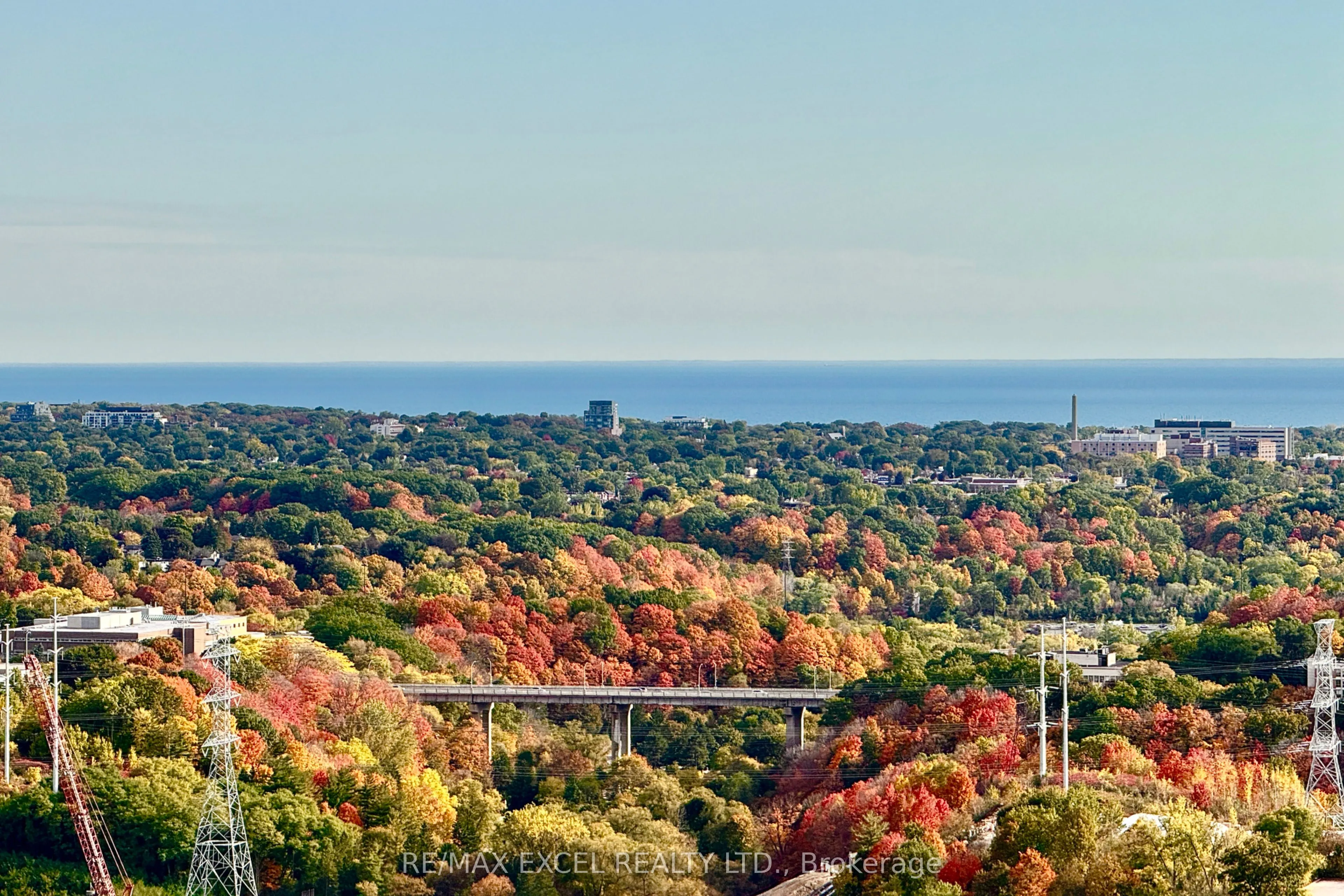 30 Inn On The Park Drive, #3409