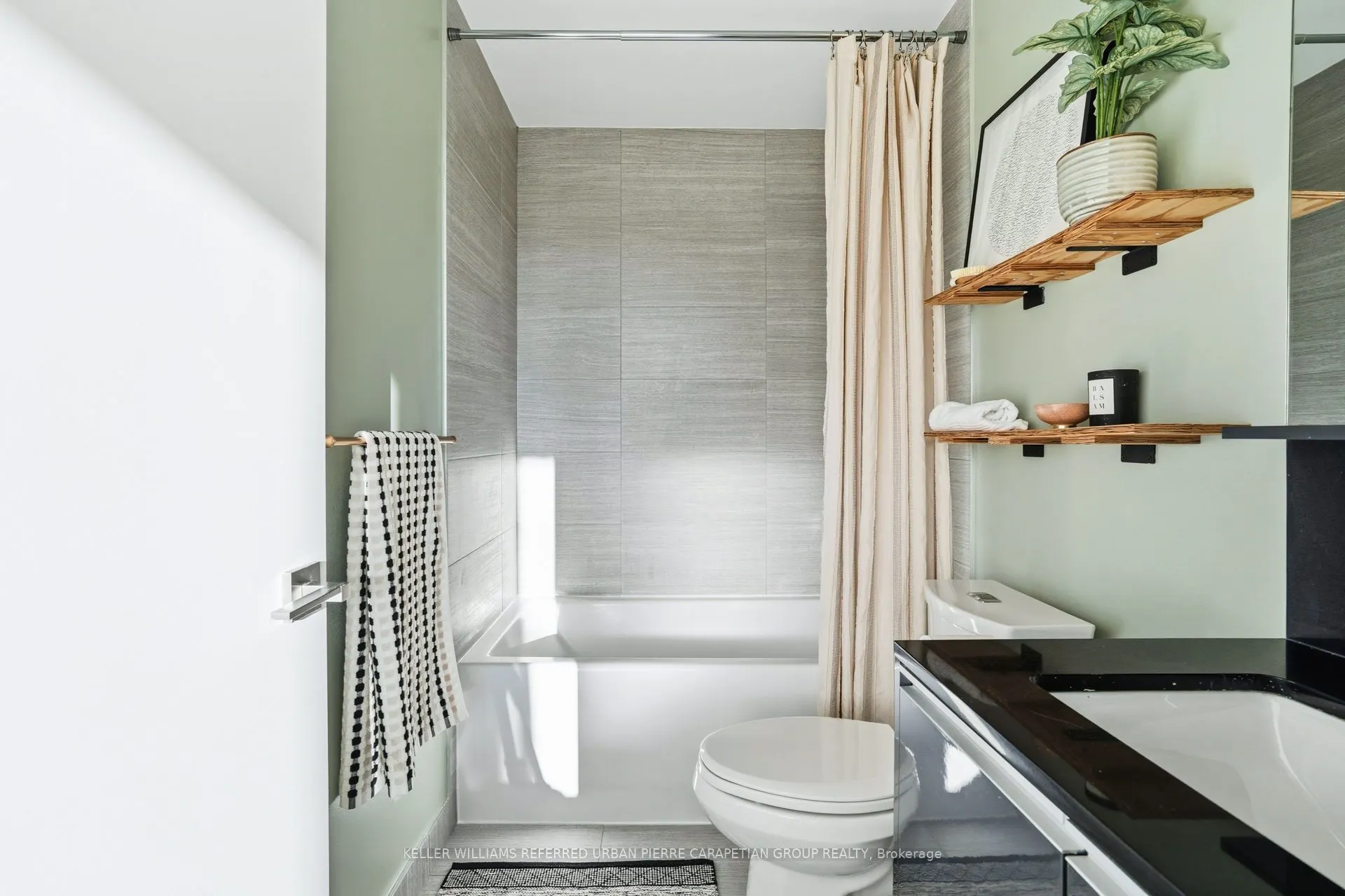 20 Minowan Miikan Avenue, #1012