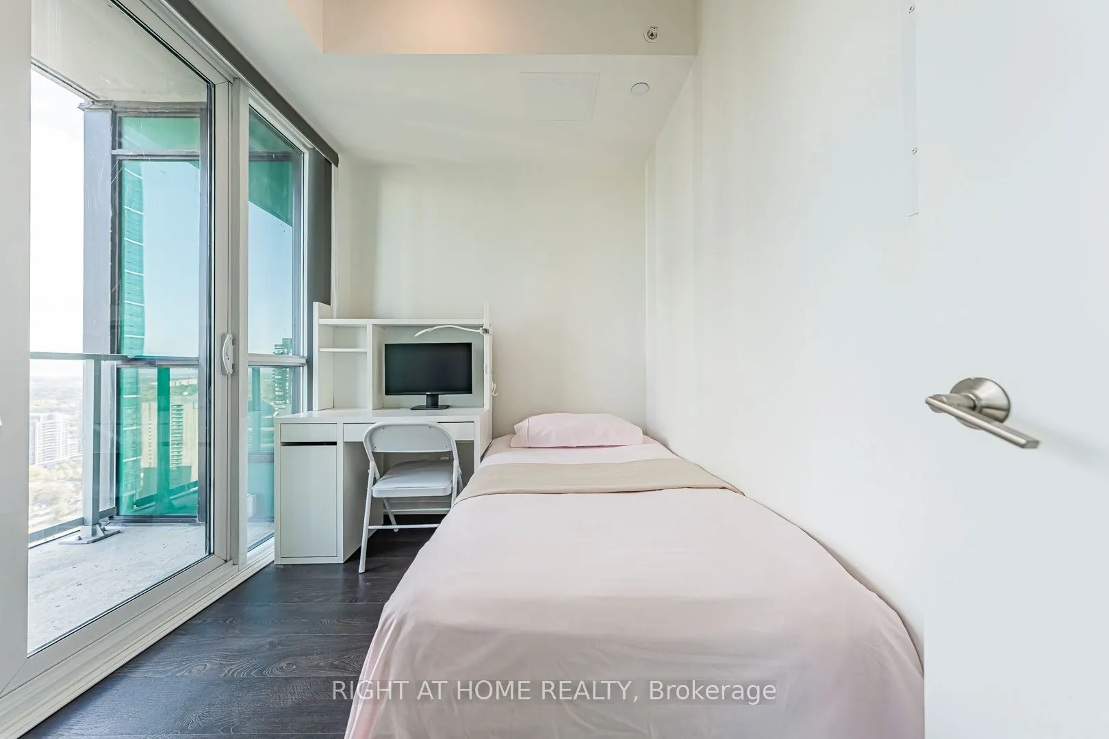 9 Bogert Avenue, #3101