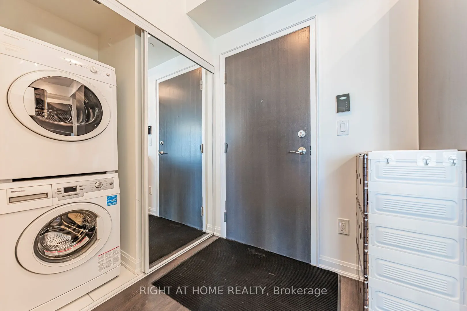 9 Bogert Avenue, #3101