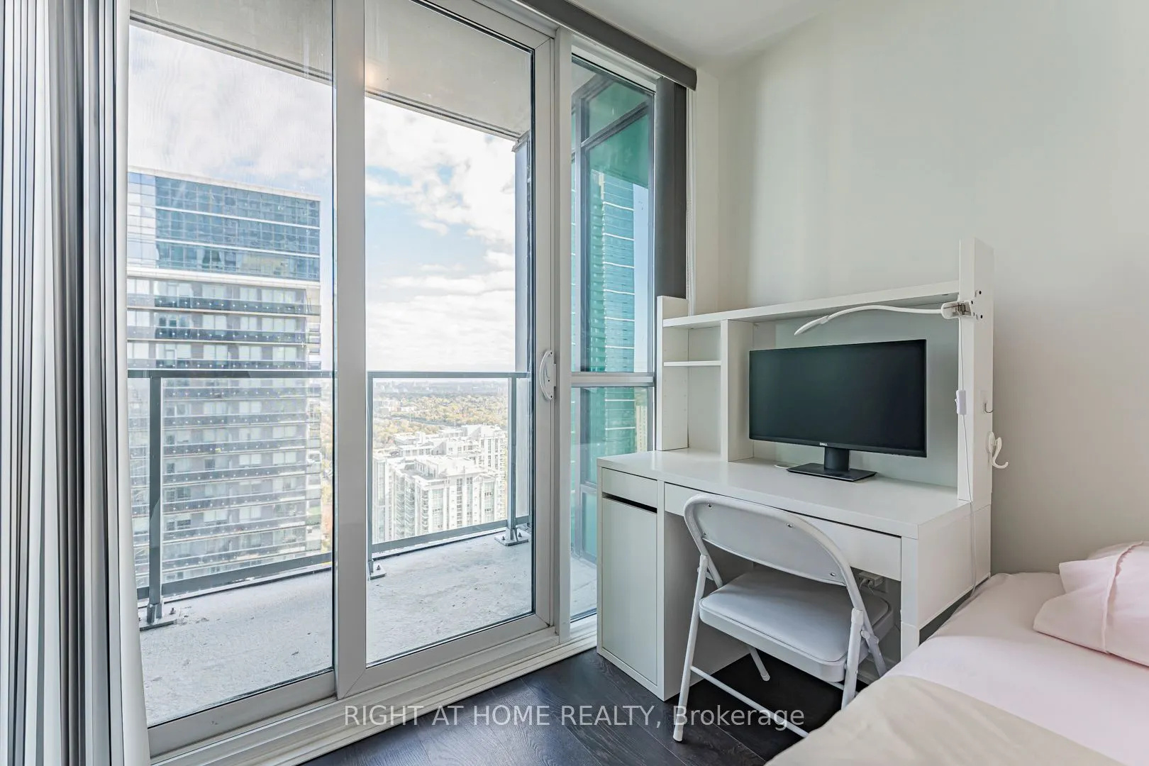 9 Bogert Avenue, #3101