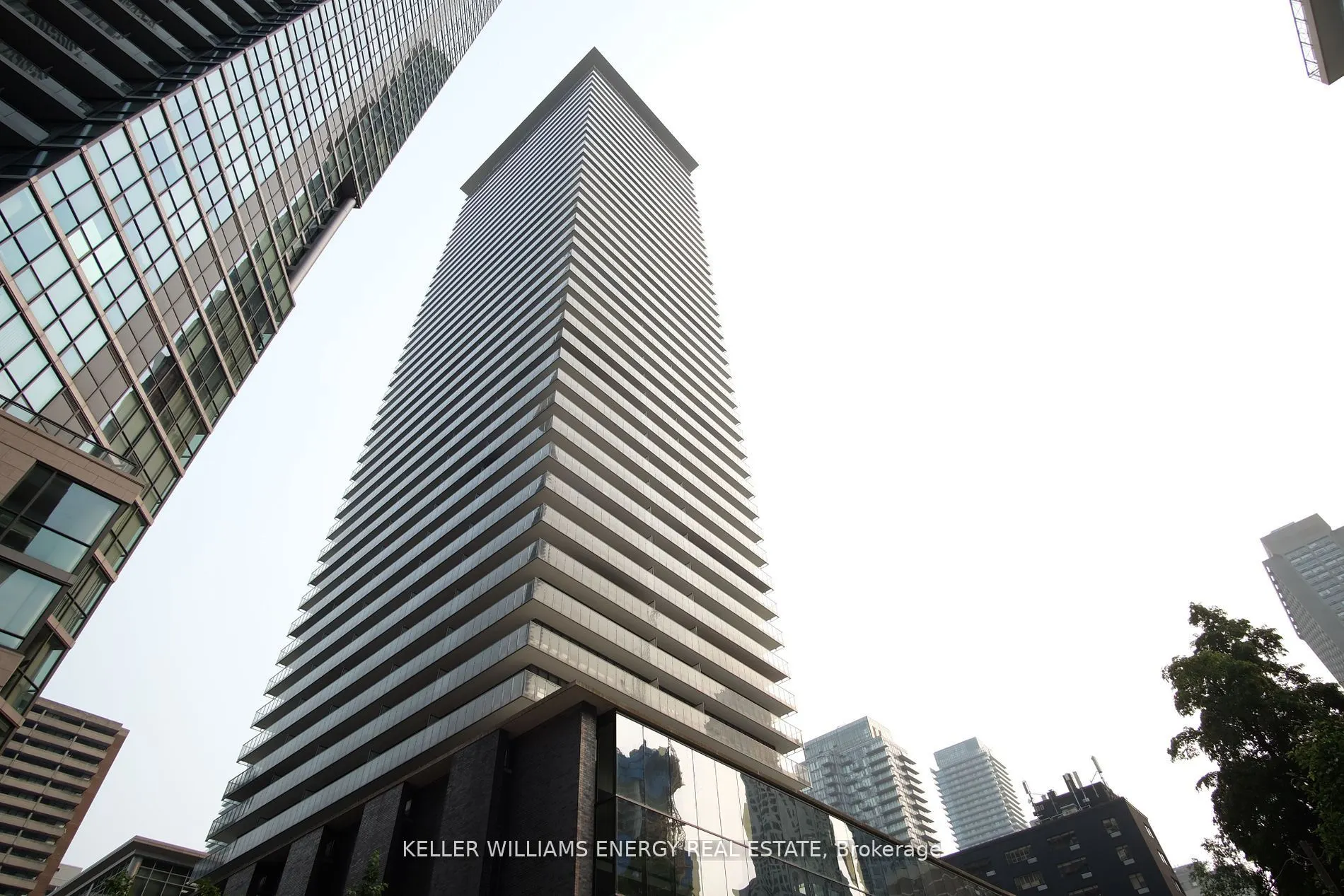 33 Charles Street E, #4305