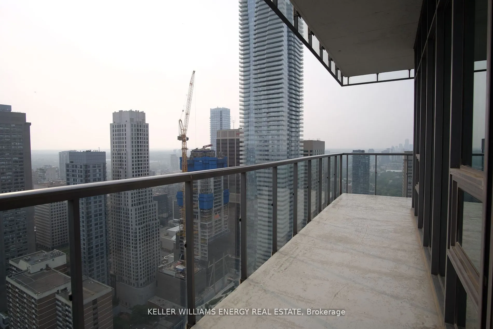 33 Charles Street E, #4305