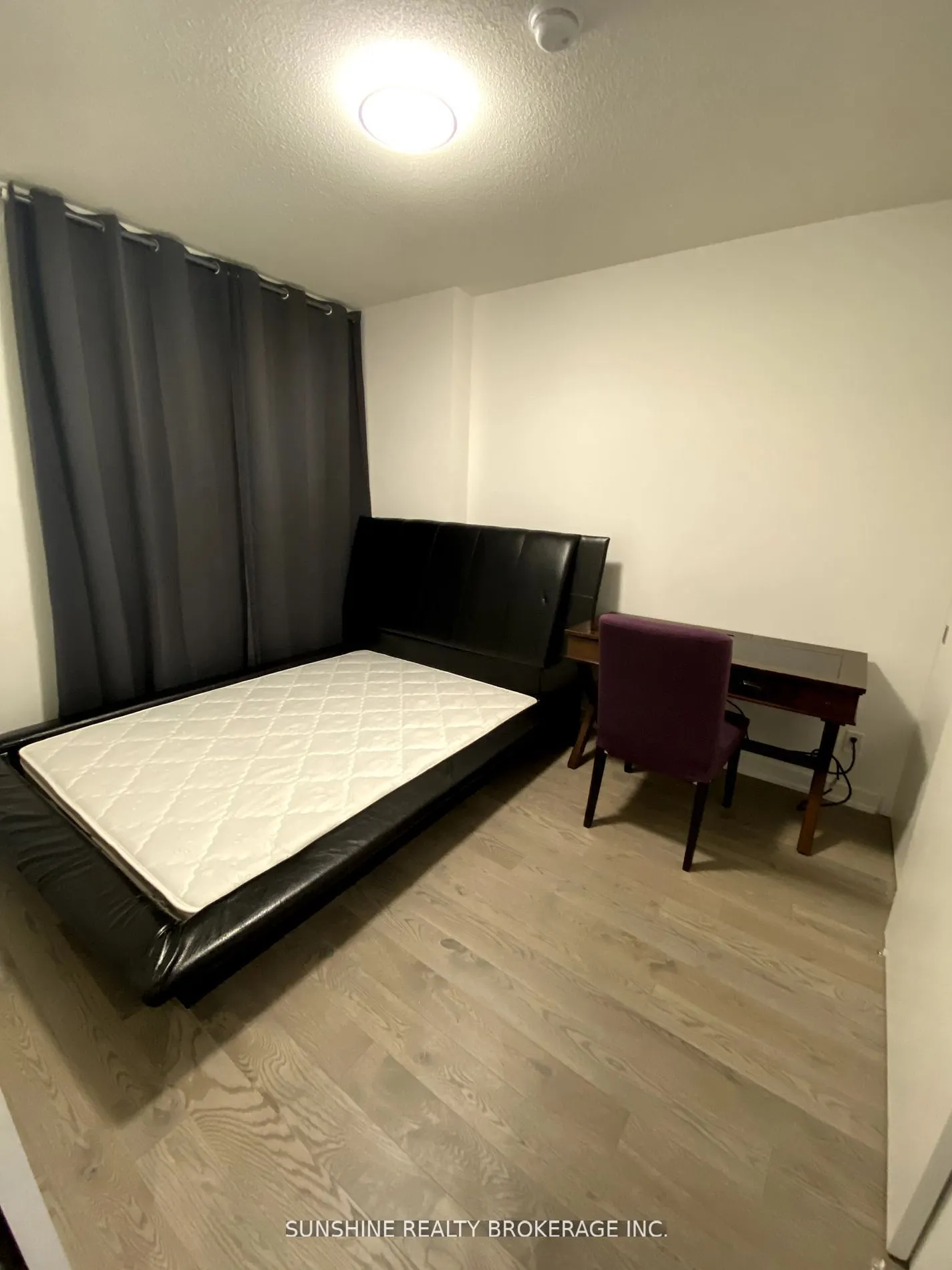 25 Richmond Street E, #422