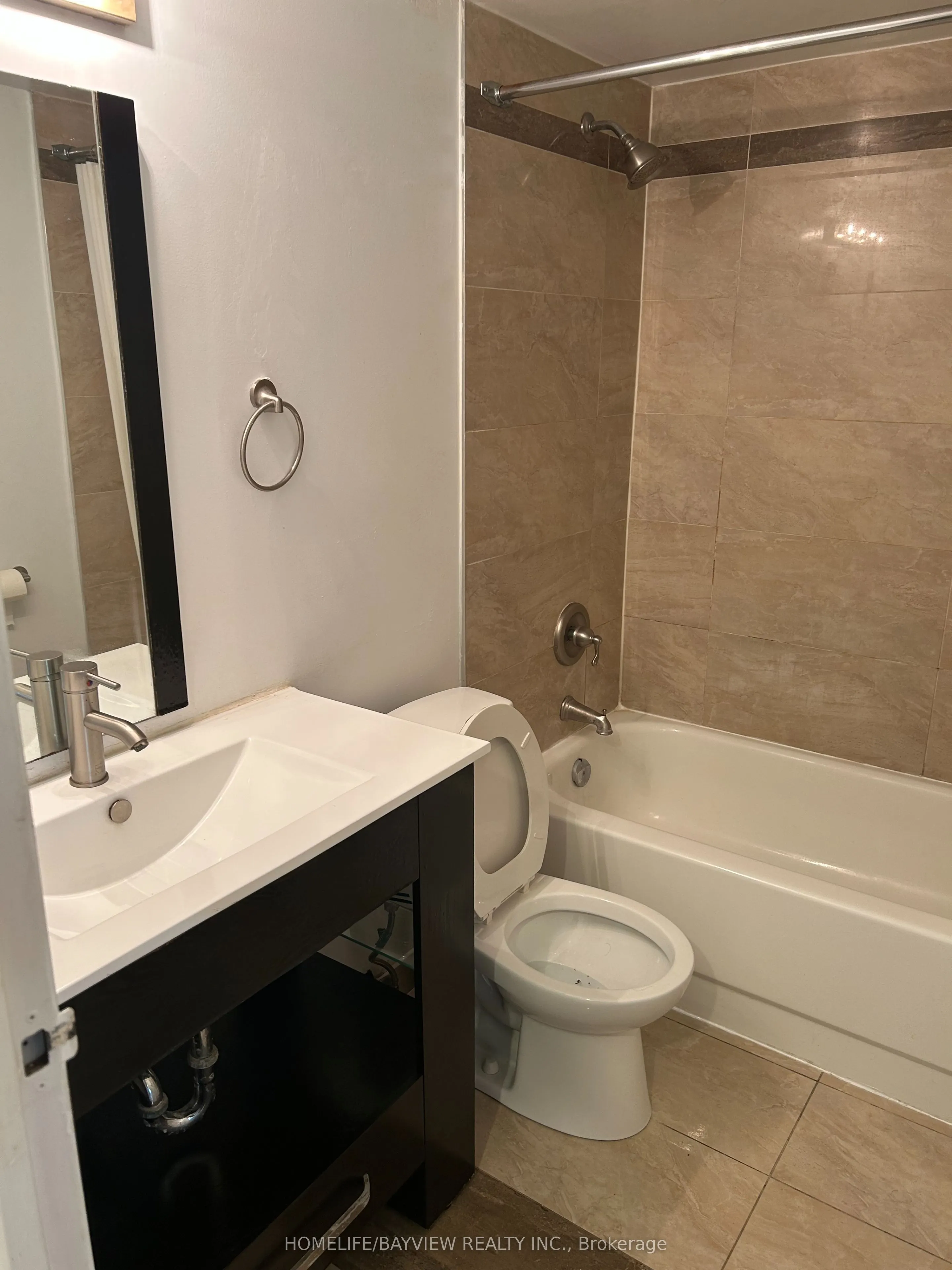 25 Grenville Street, #1210