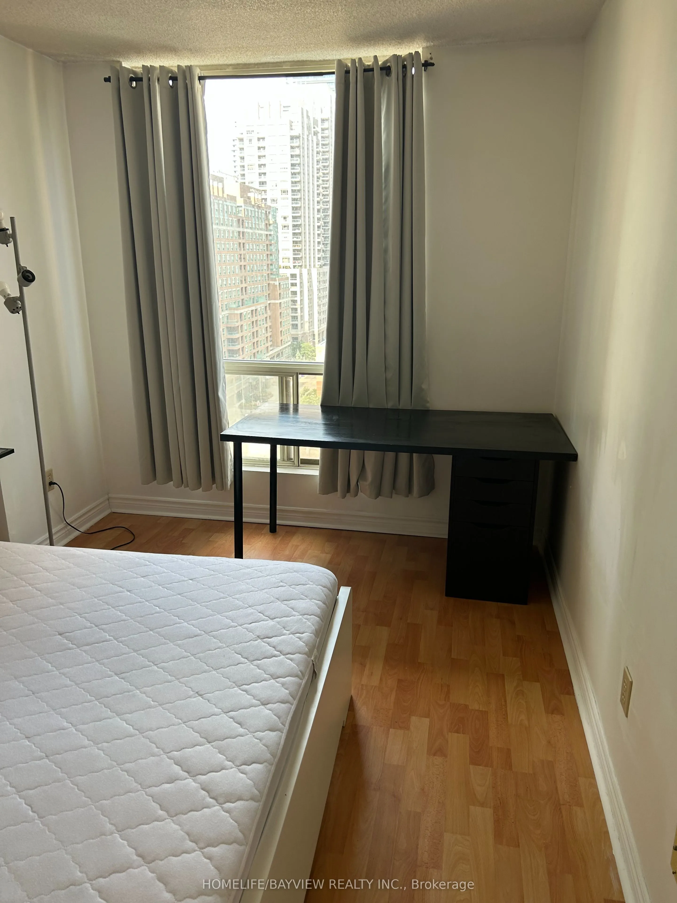 25 Grenville Street, #1210