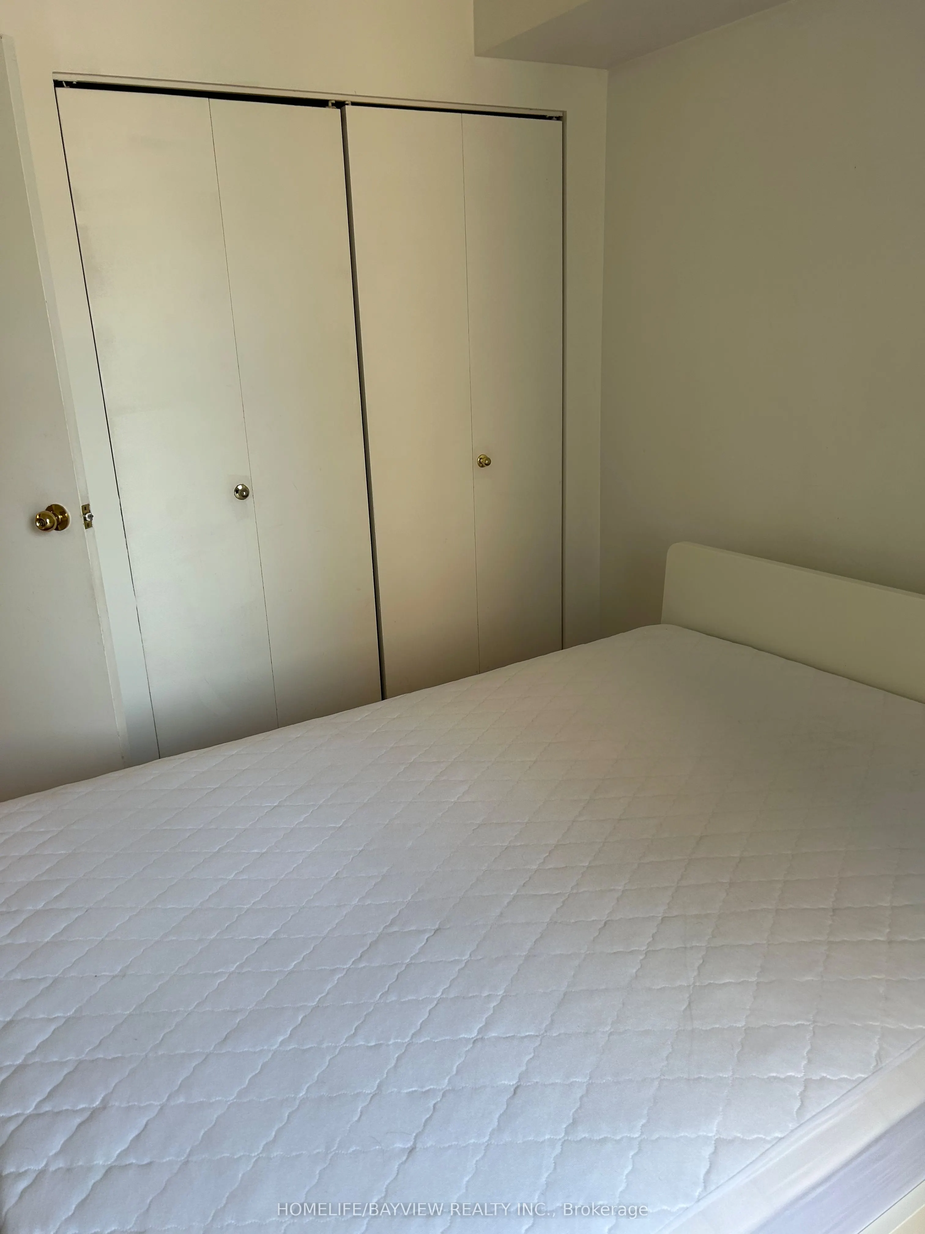 25 Grenville Street, #1210