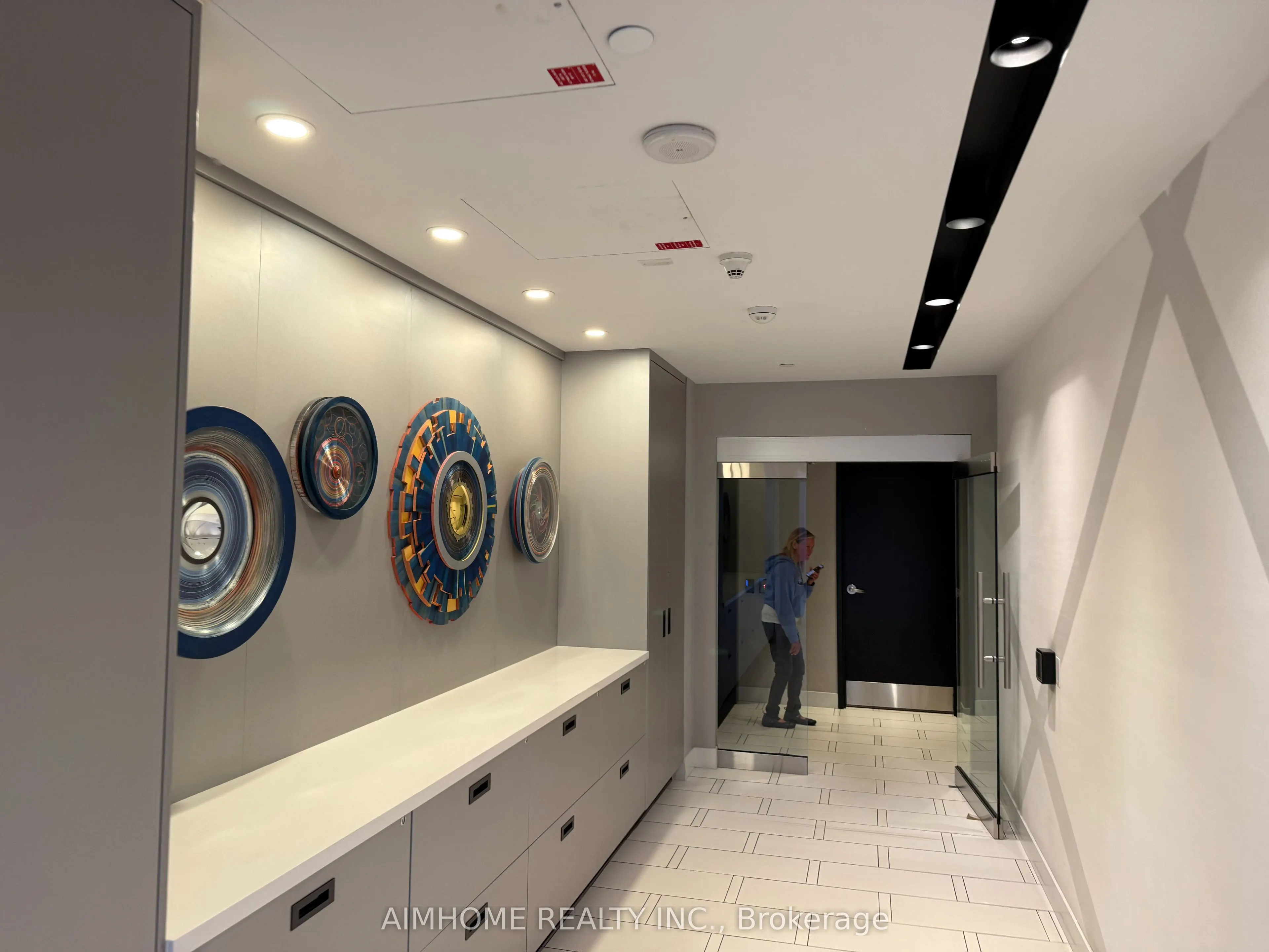 30 Roehampton Avenue, #2011