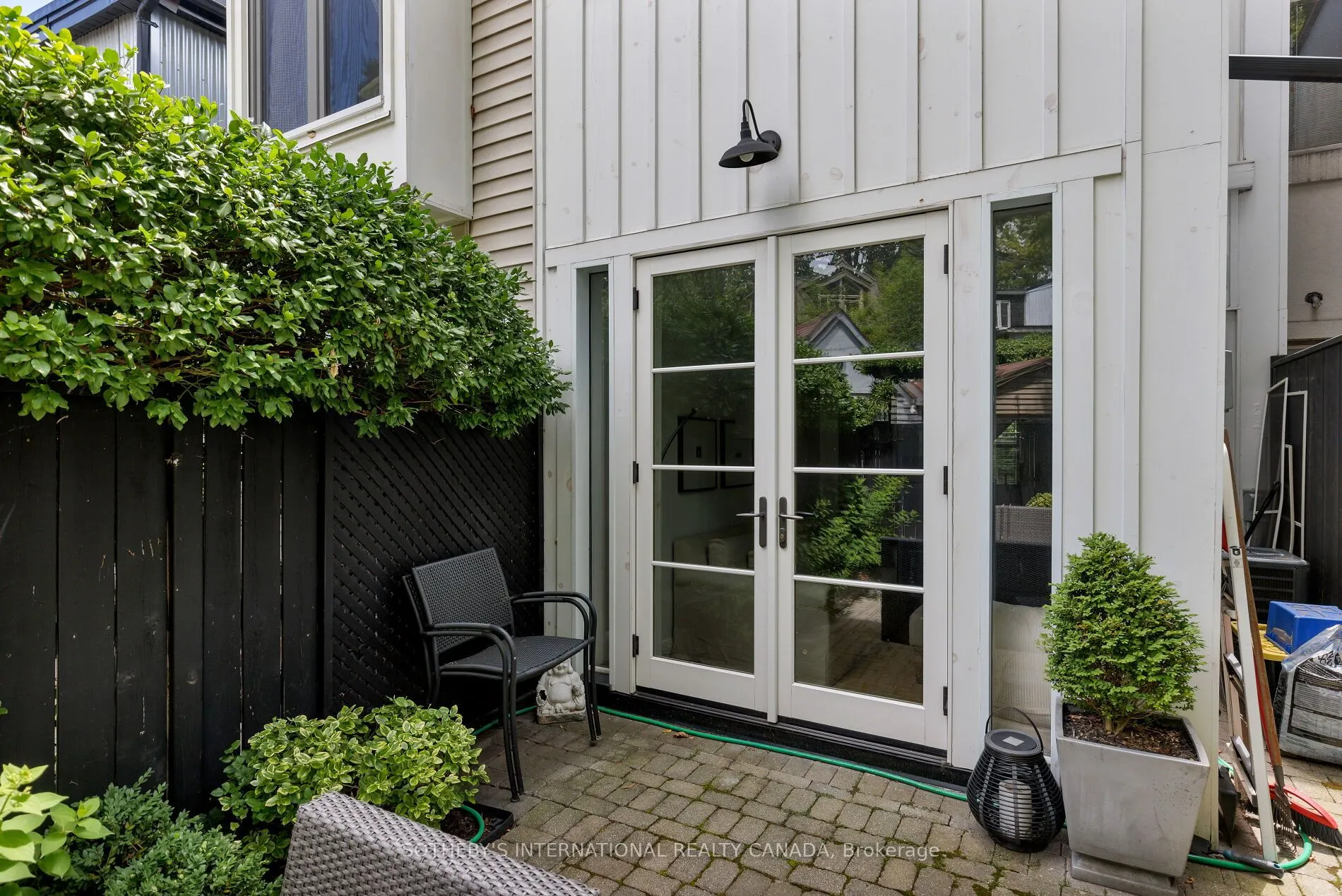 116 Shaftesbury Avenue