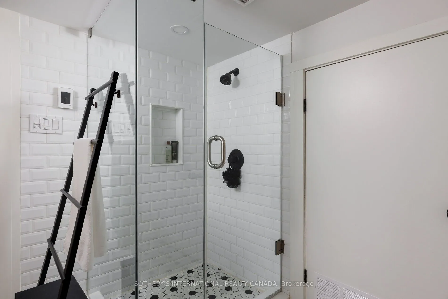 116 Shaftesbury Avenue