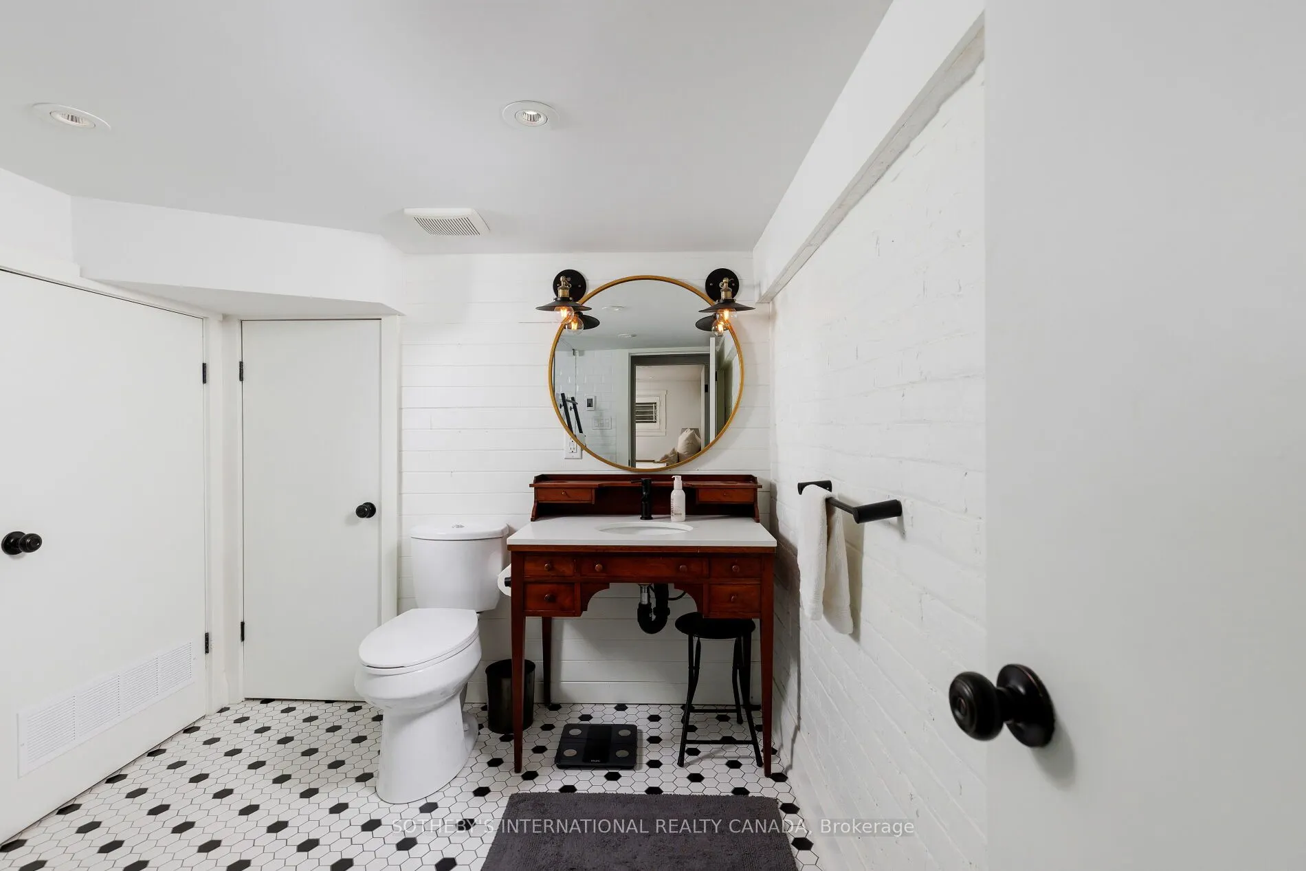 116 Shaftesbury Avenue