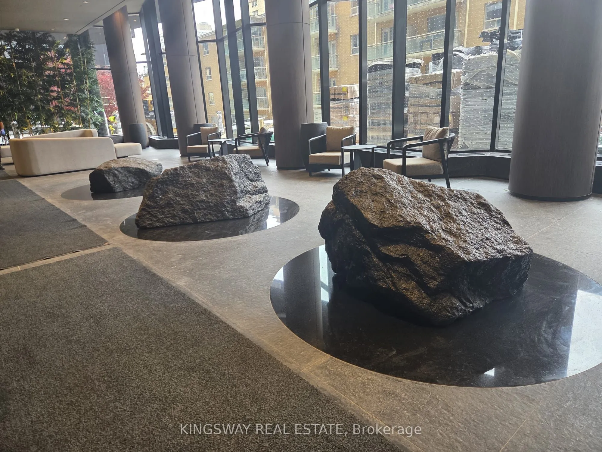 110 Broadway Avenue, #1208