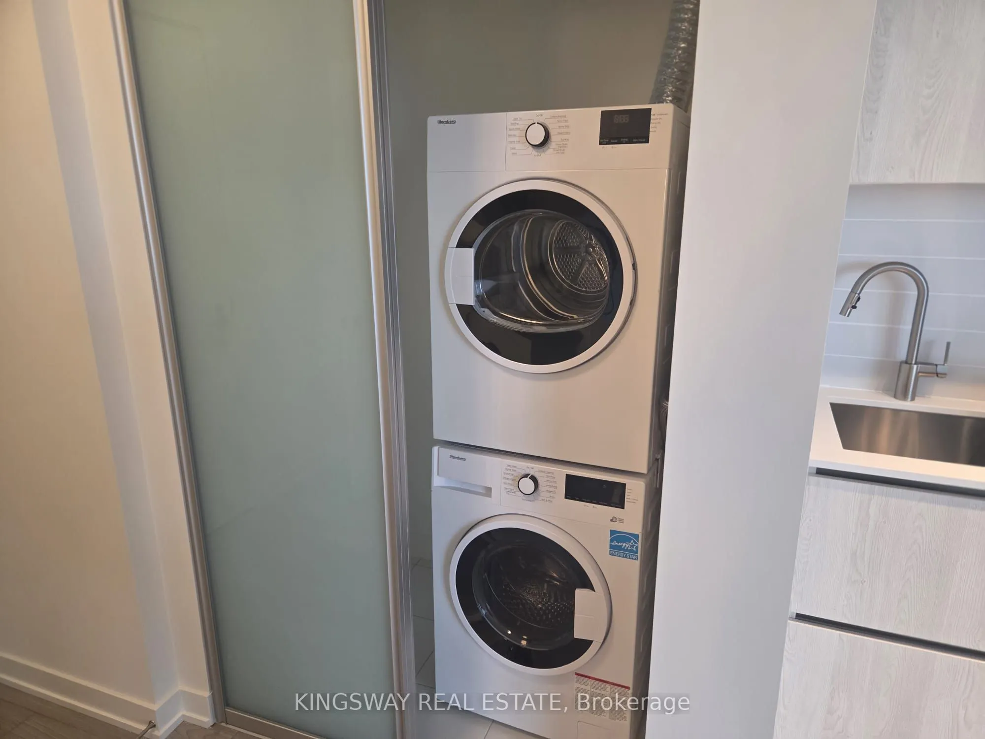 110 Broadway Avenue, #1208