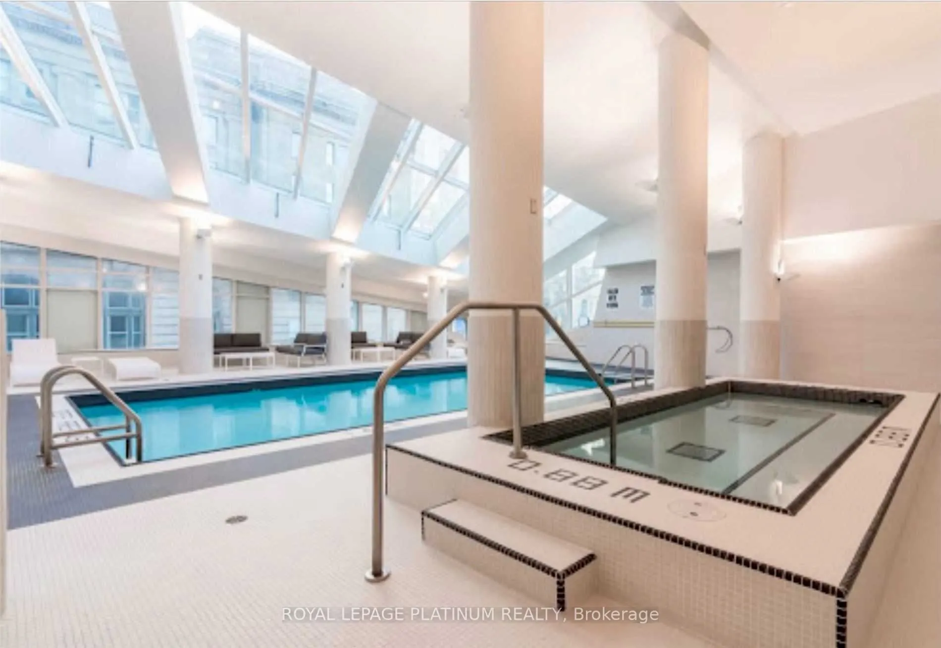 8 The Esplanade, #2402