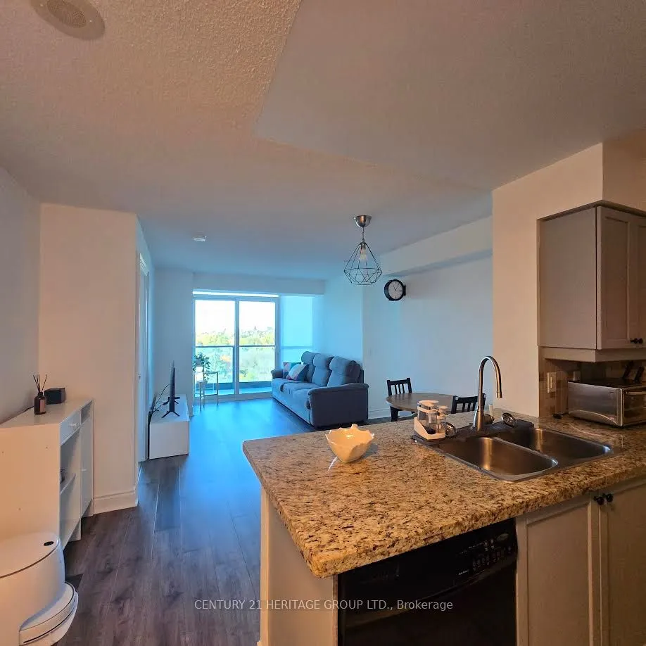 25 Greenview Avenue, #918