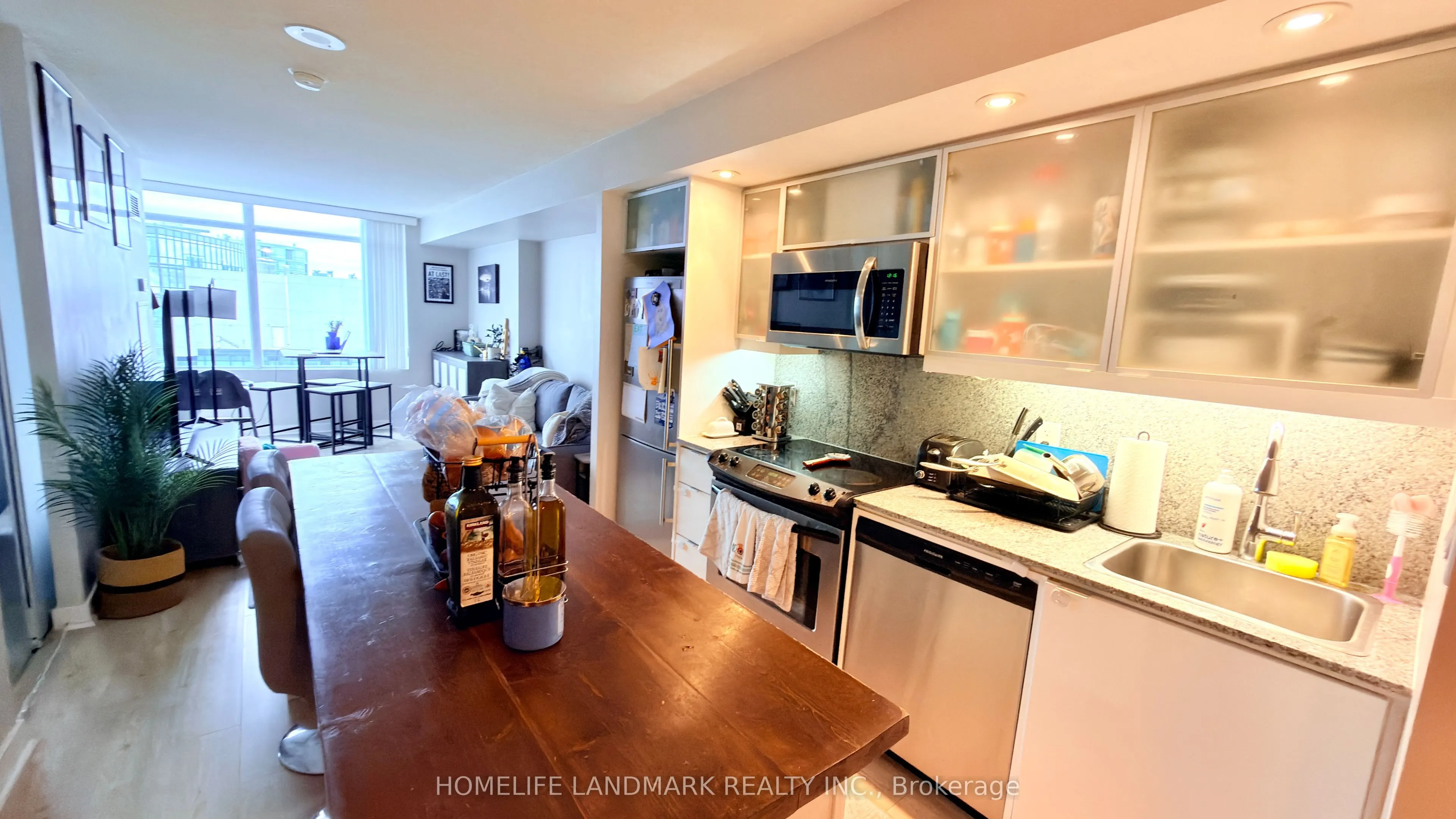 25 Telegram Mews, #4808