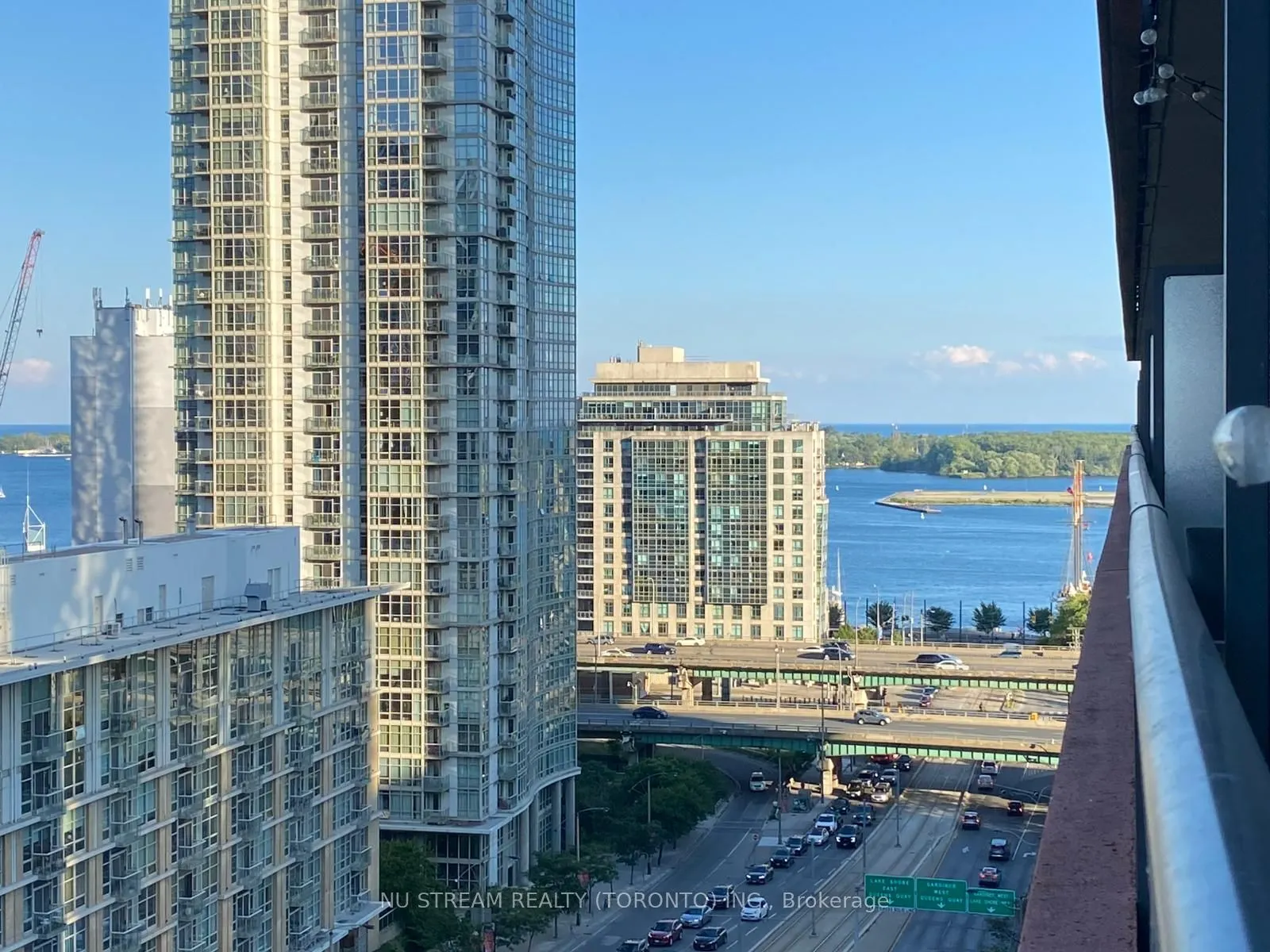 4 Spadina Avenue S, #1508