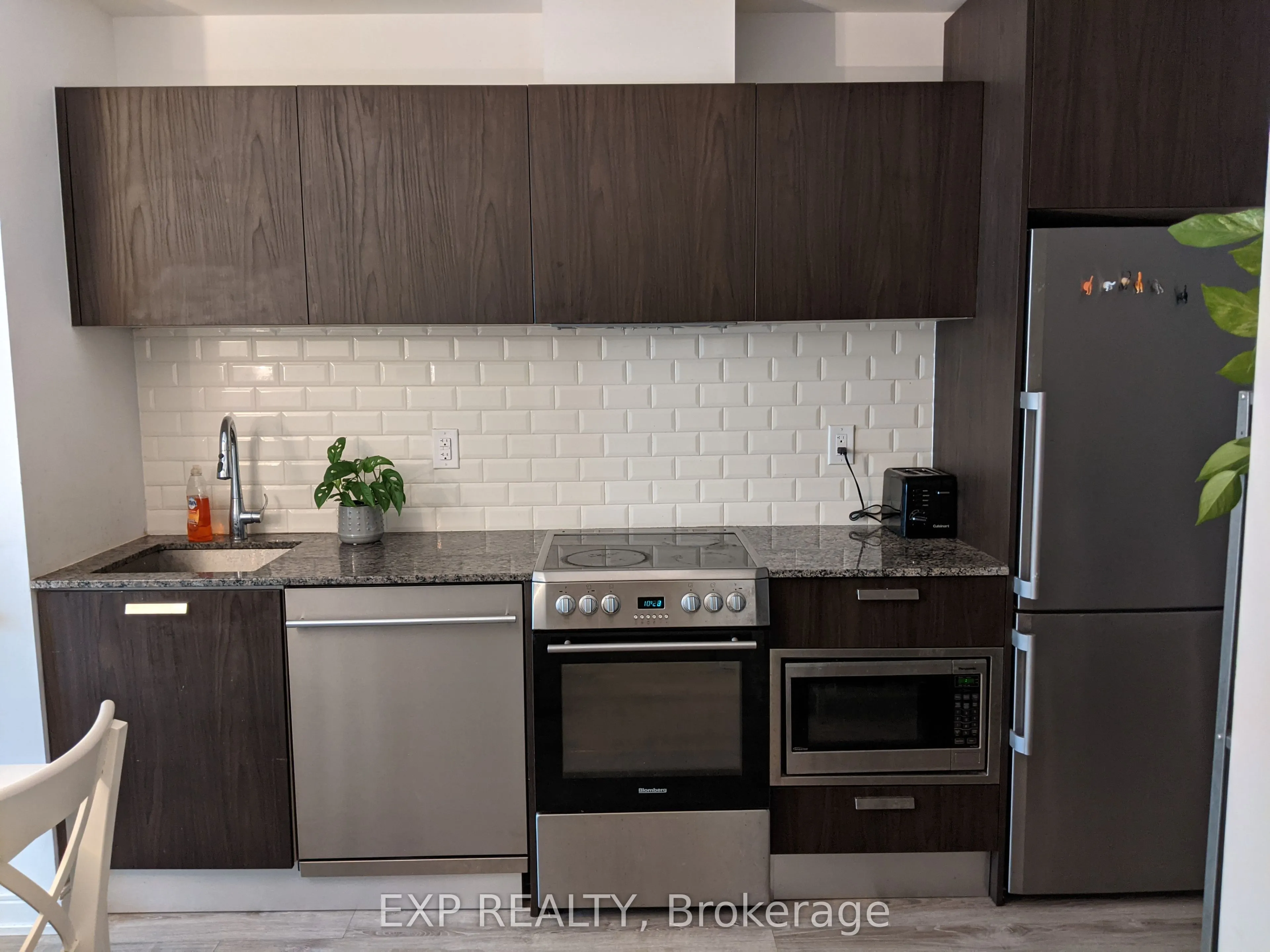 50 Charles Street E, #708