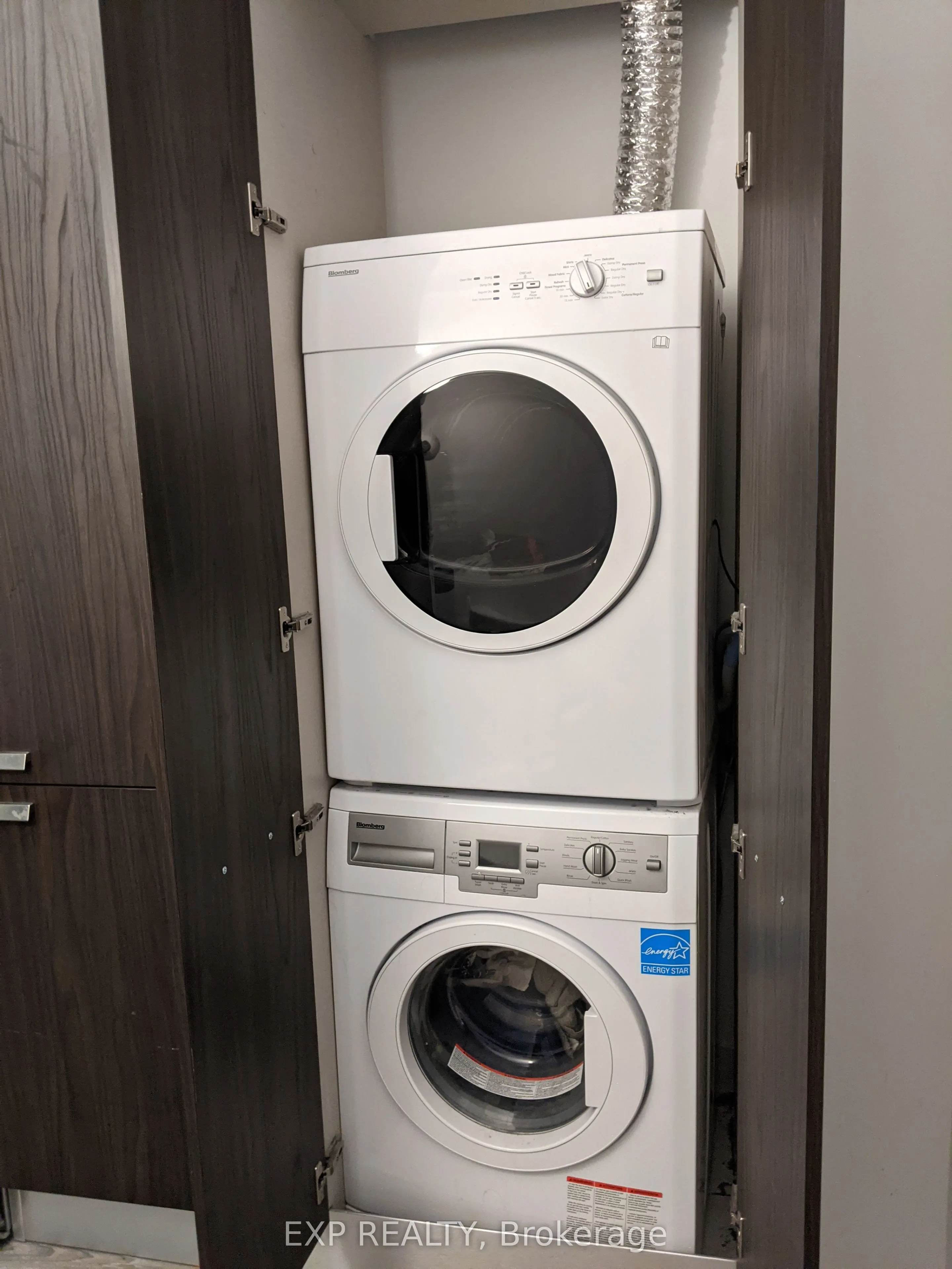 50 Charles Street E, #708