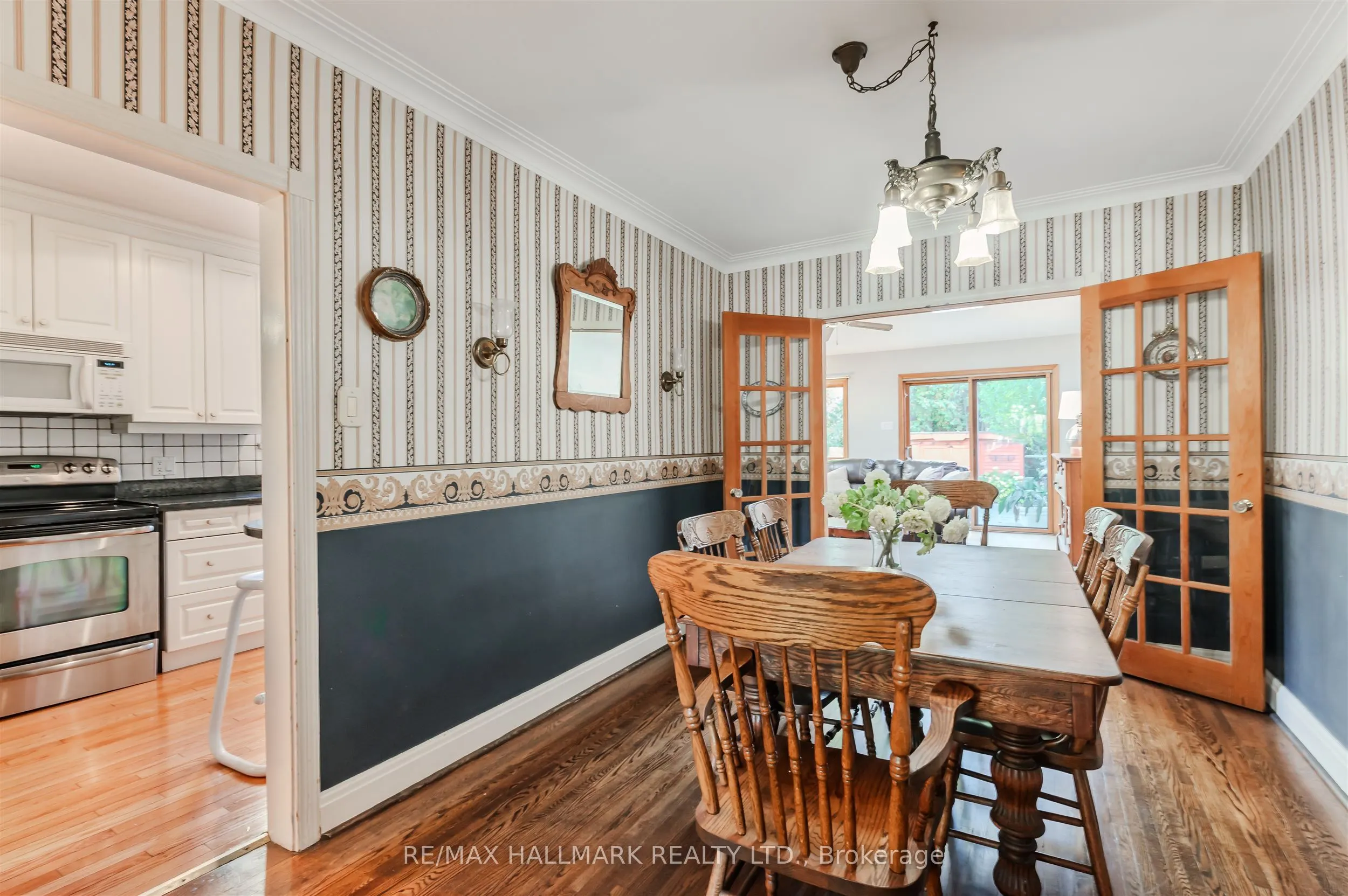 79 Parkhurst Boulevard