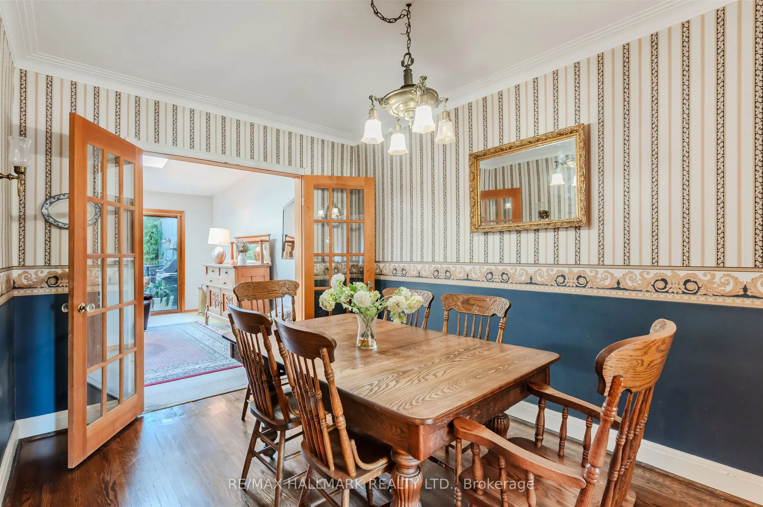 79 Parkhurst Boulevard