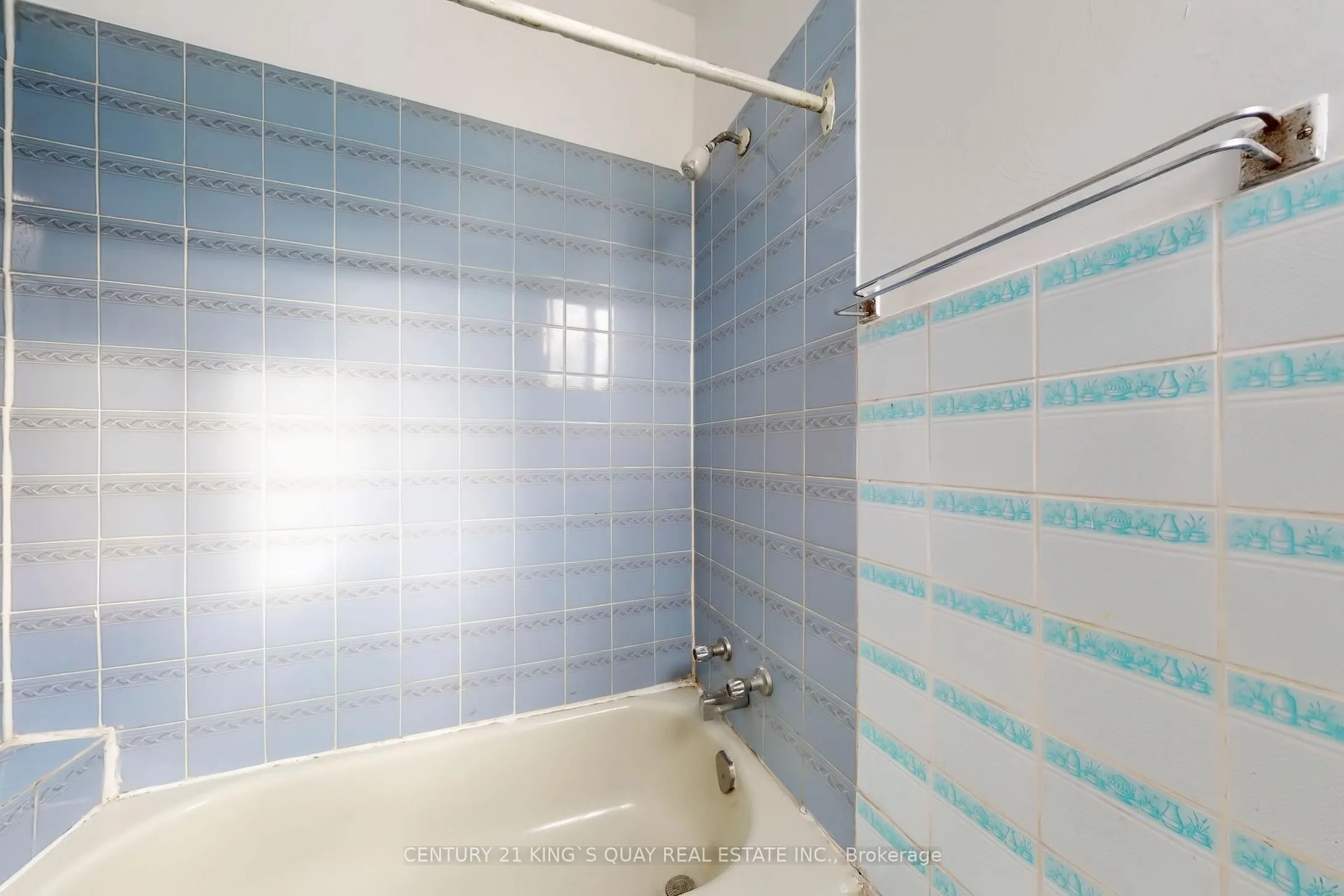 229 Bellwoods Avenue