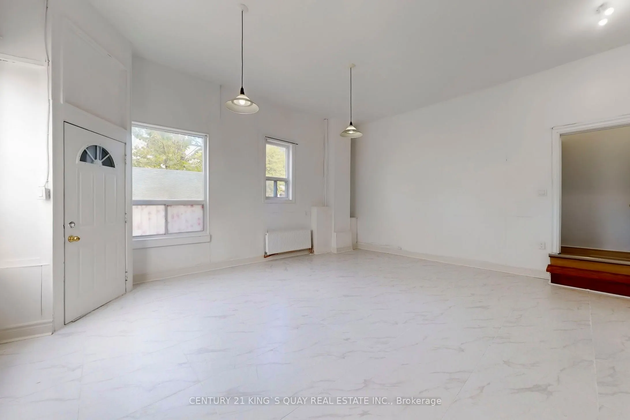 229 Bellwoods Avenue