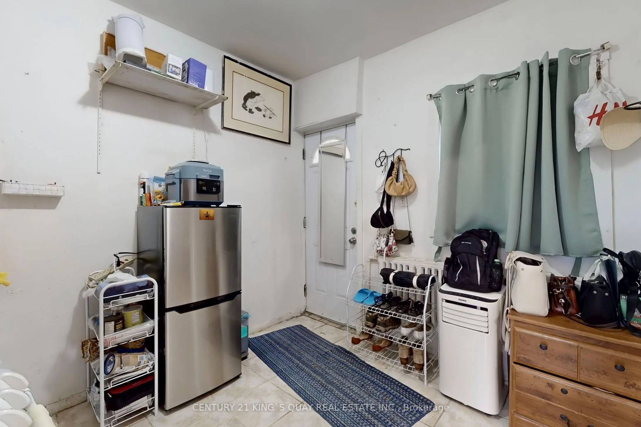 229 Bellwoods Avenue