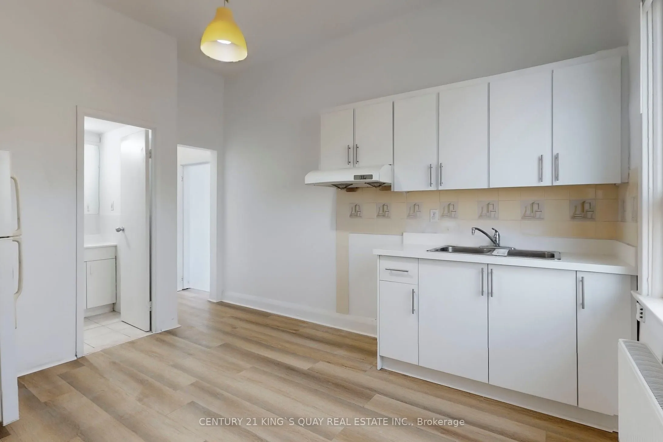 229 Bellwoods Avenue