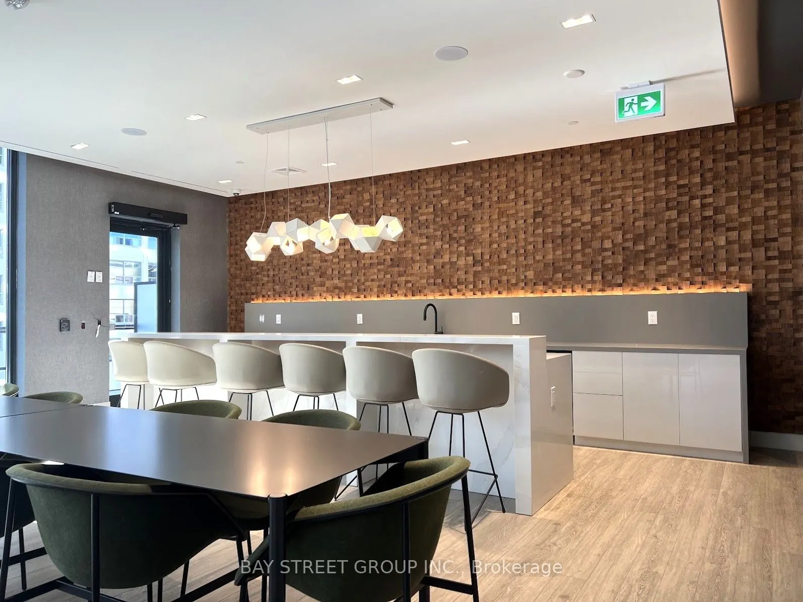 65 Broadway Avenue, #416