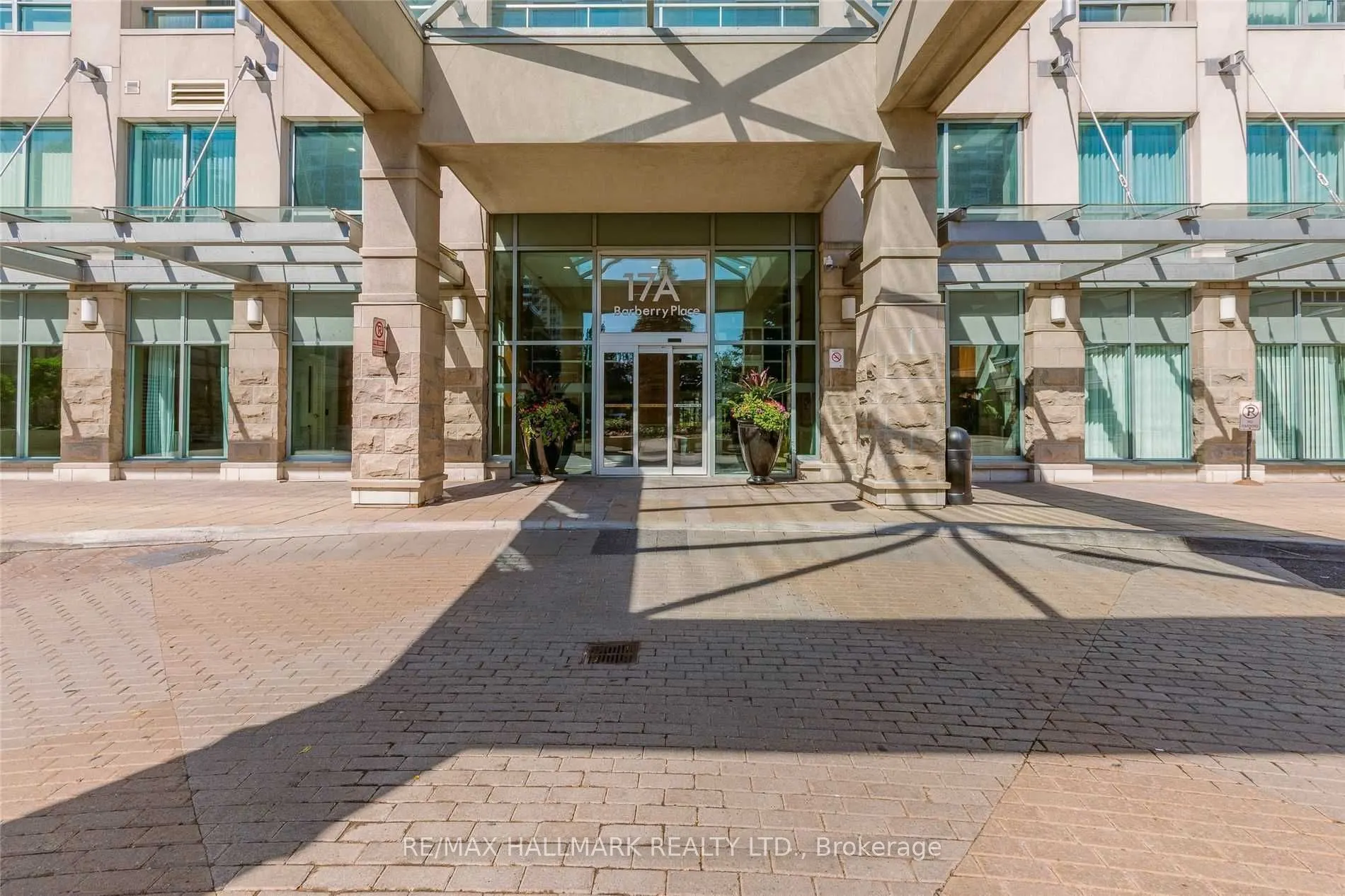 17 Barberry Place, #1113