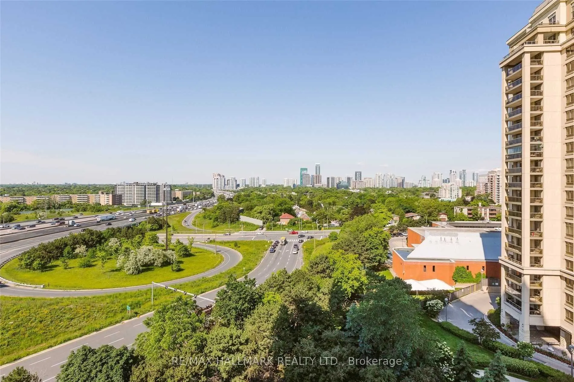 17 Barberry Place, #1113