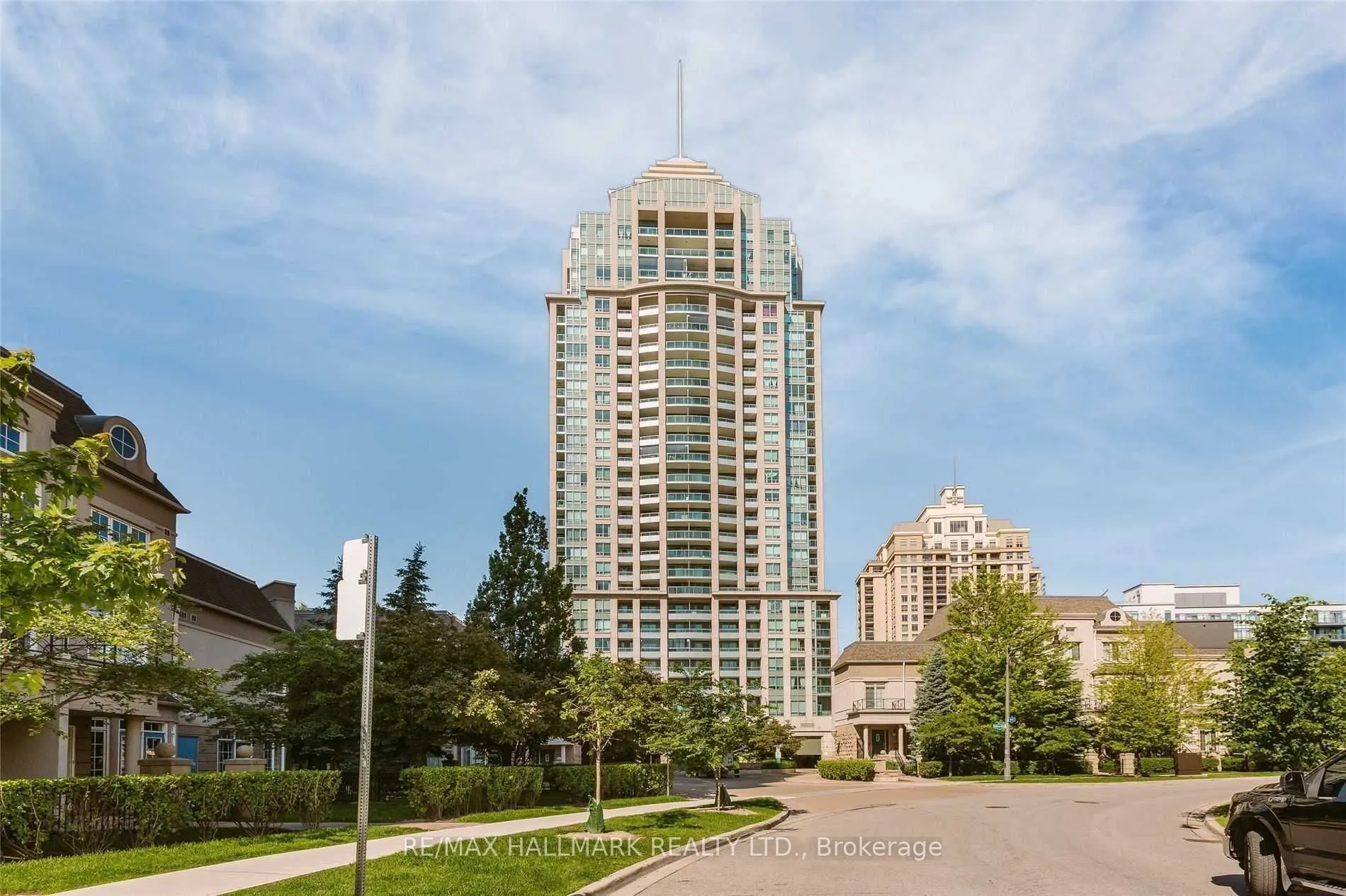 17 Barberry Place, #1113