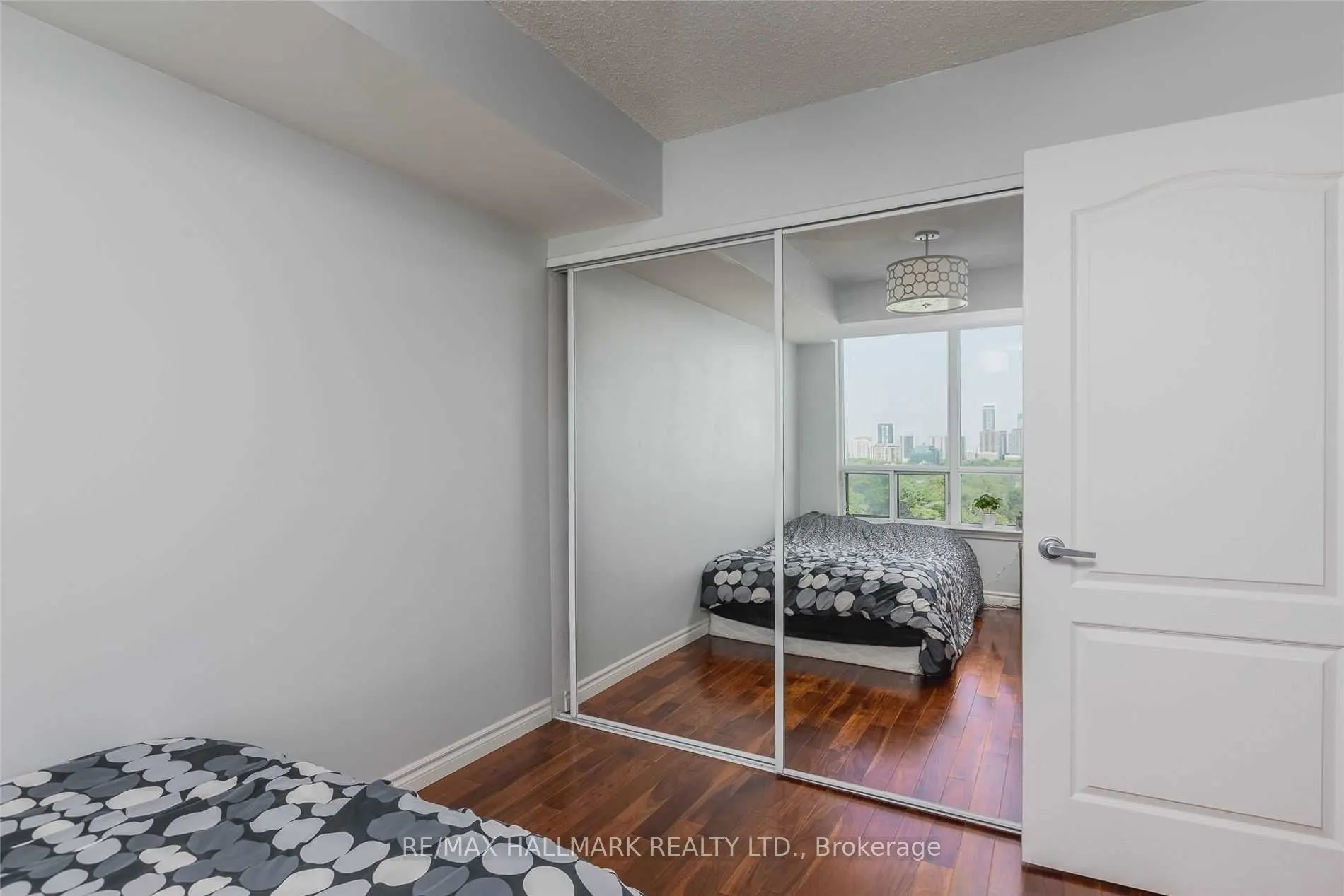 17 Barberry Place, #1113