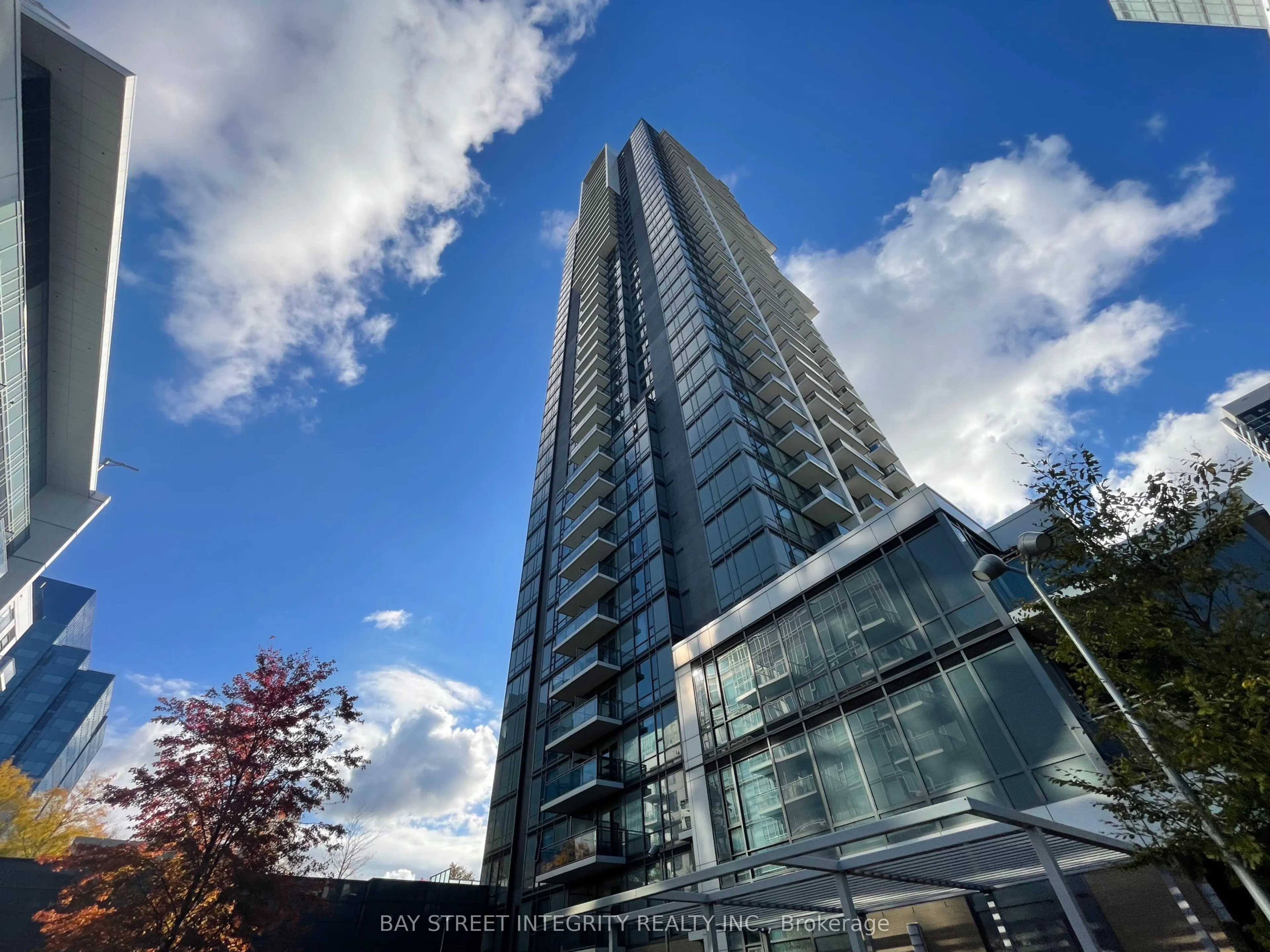 55 Ann O'reilly Road, #803