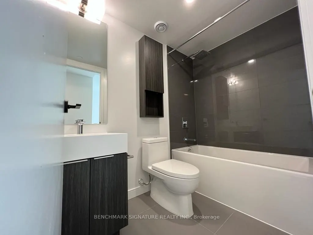 180 Mill Street, #S557