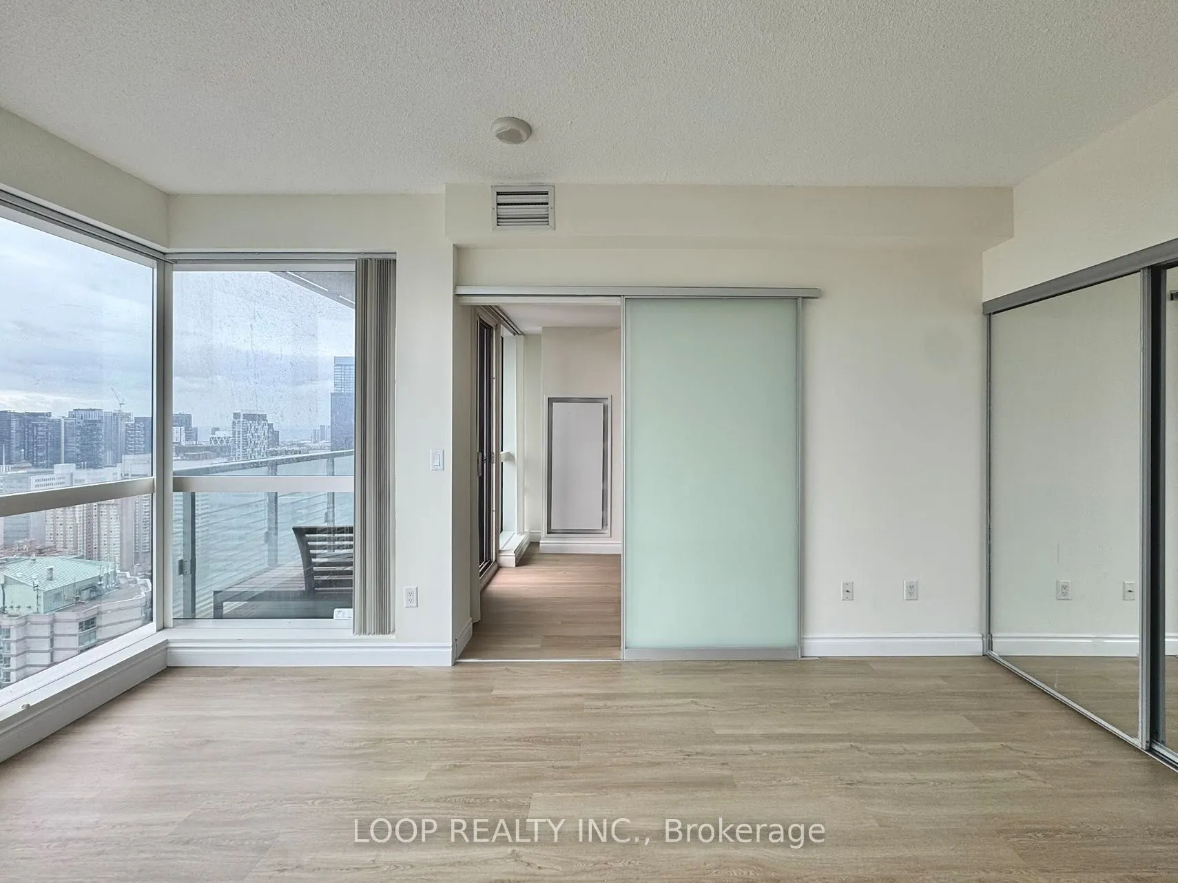 386 Yonge Street, #4108