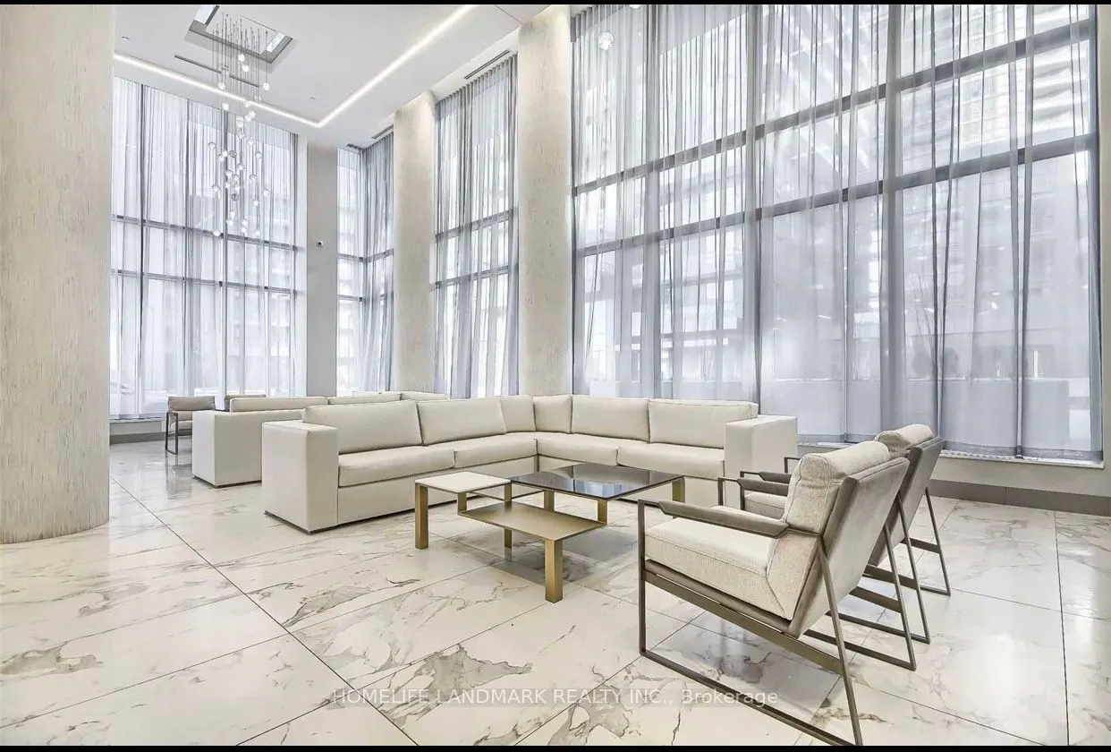 32 Forest Manor Road, #2202