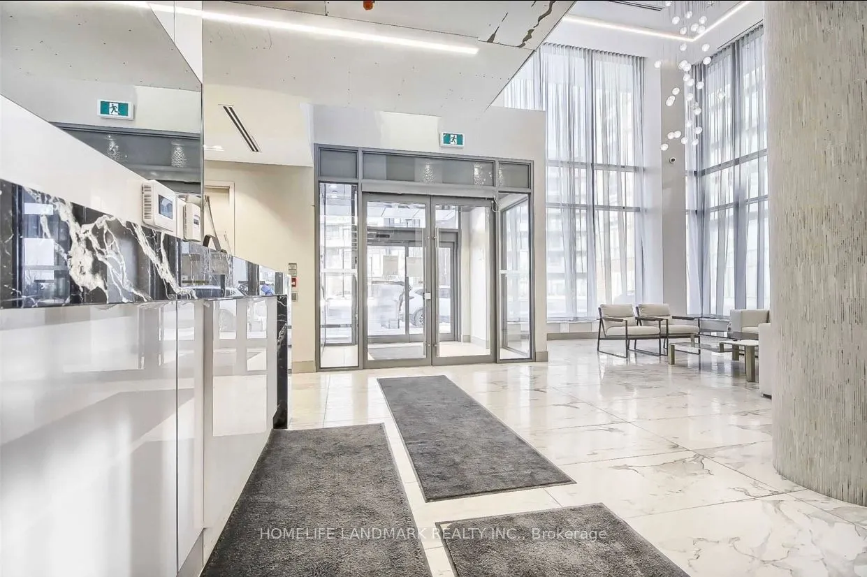 32 Forest Manor Road, #2202