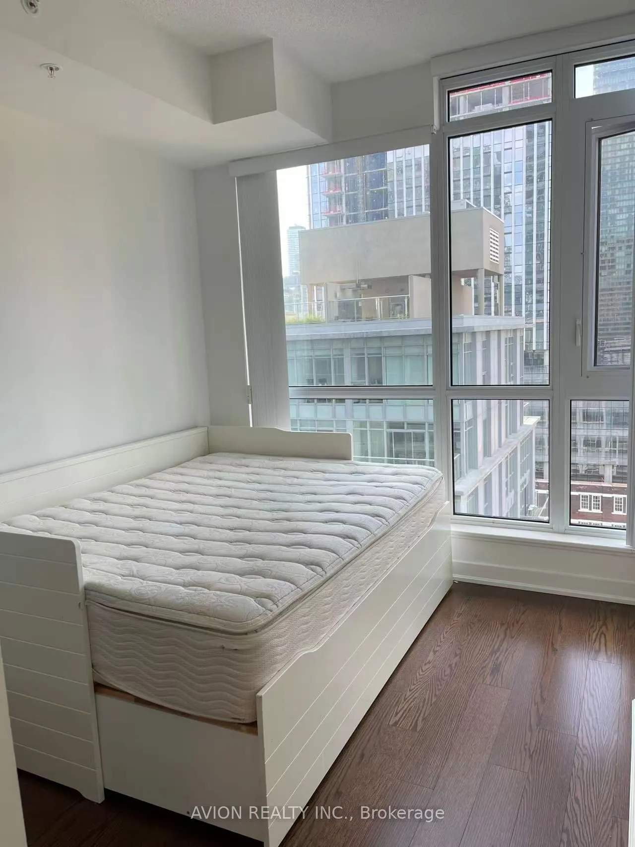 30 Nelson Street, #1507