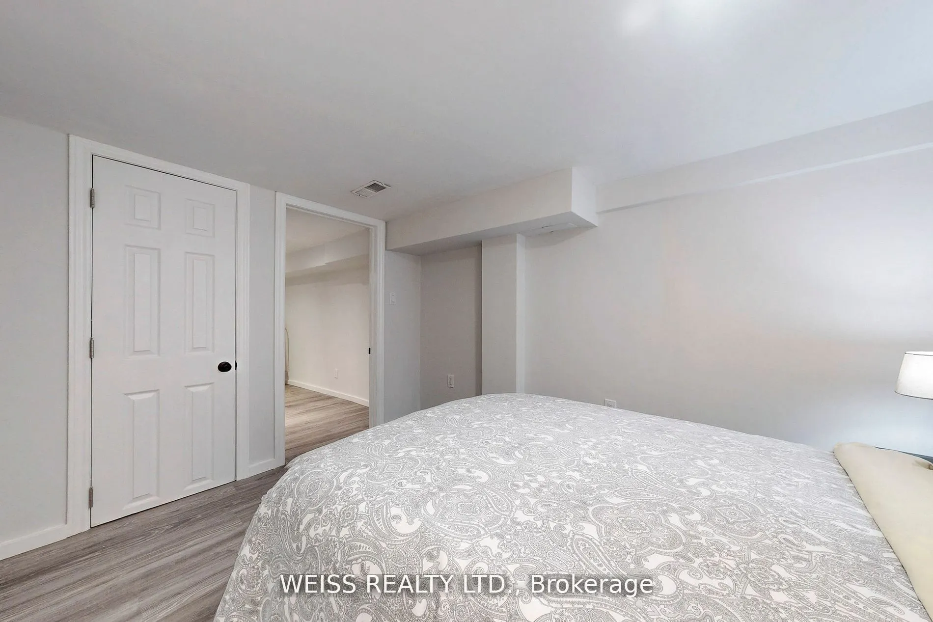 758 Richmond Street W