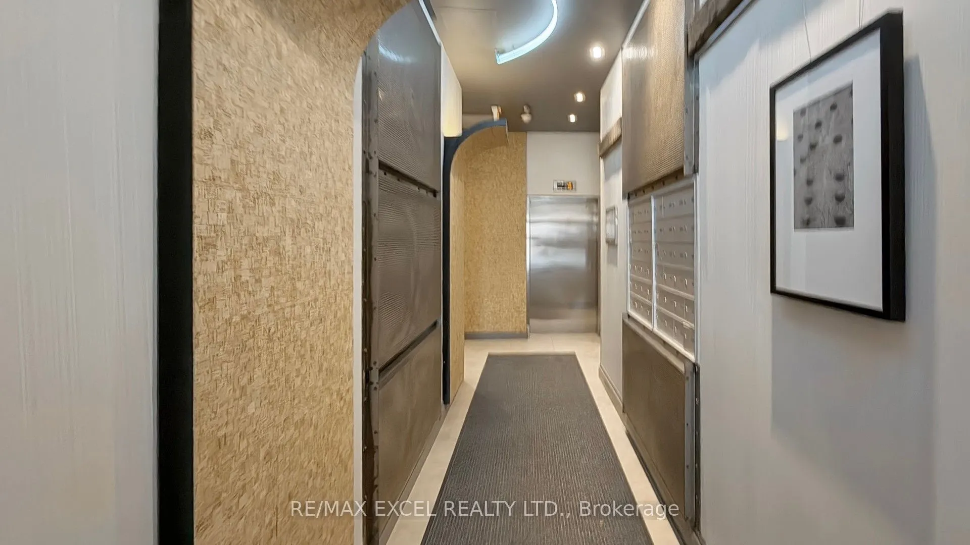 569 King Street E, #602