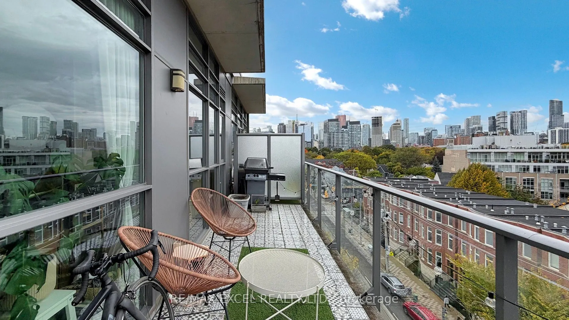 569 King Street E, #602