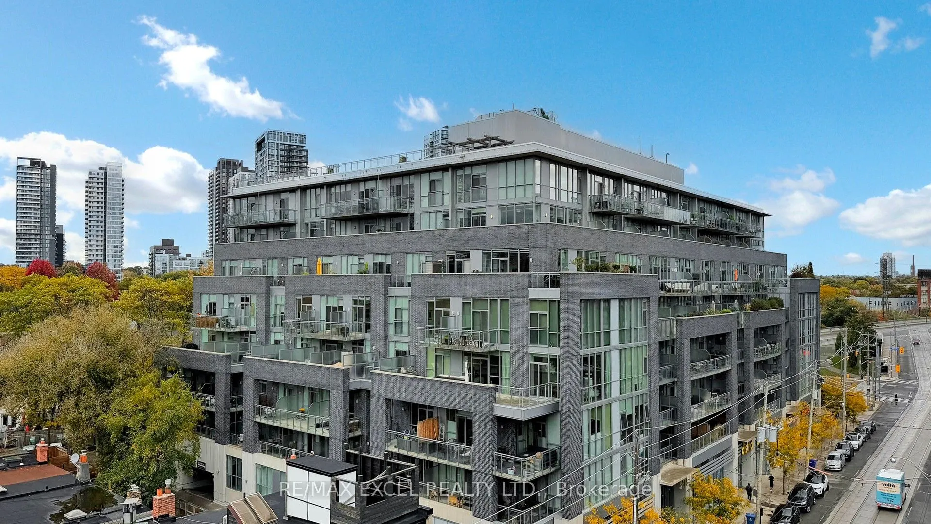 569 King Street E, #602